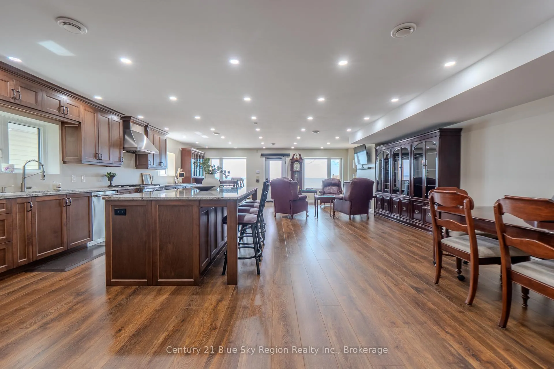 Photo 6 of 715 Lakeshore Drive, North Bay, Ferris — HOMEH