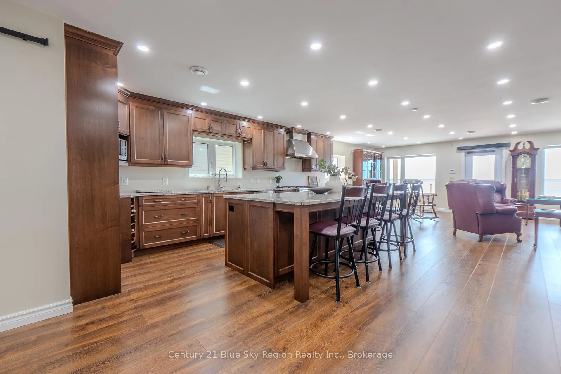 Photo 7 of 715 Lakeshore Drive, North Bay, Ferris — HOMEH