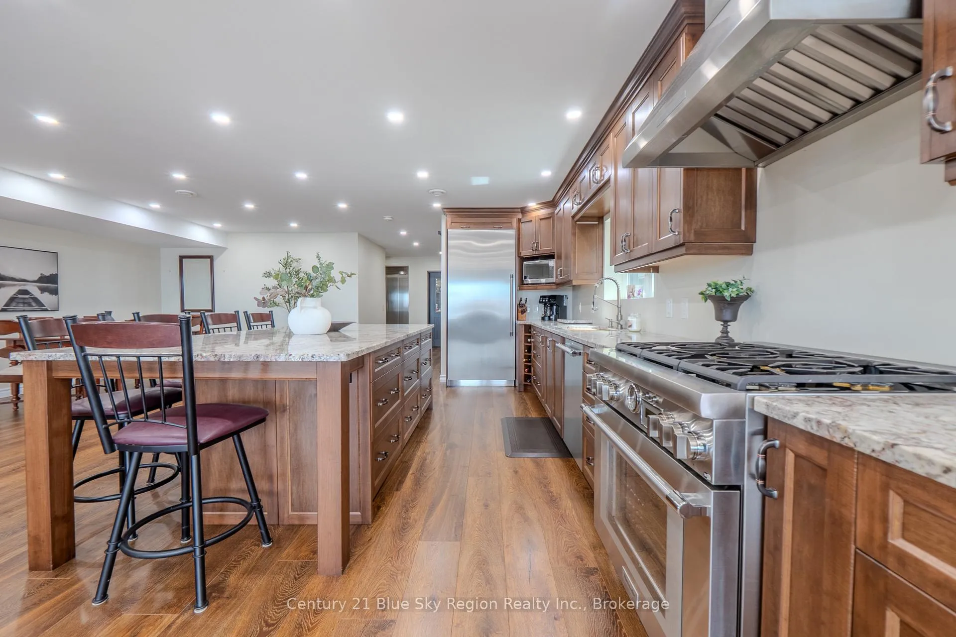 Photo 9 of 715 Lakeshore Drive, North Bay, Ferris — HOMEH