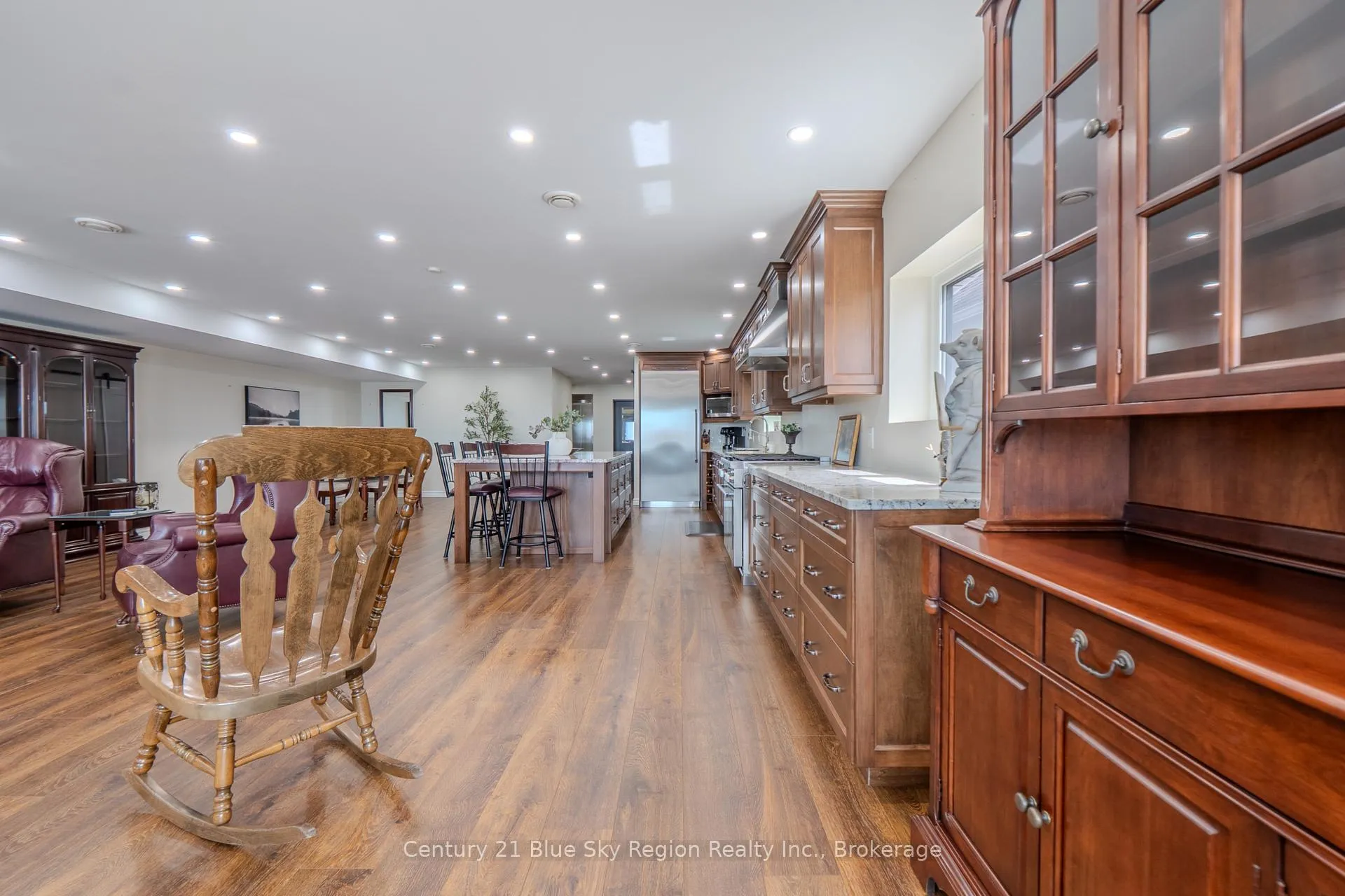 Photo 10 of 715 Lakeshore Drive, North Bay, Ferris — HOMEH