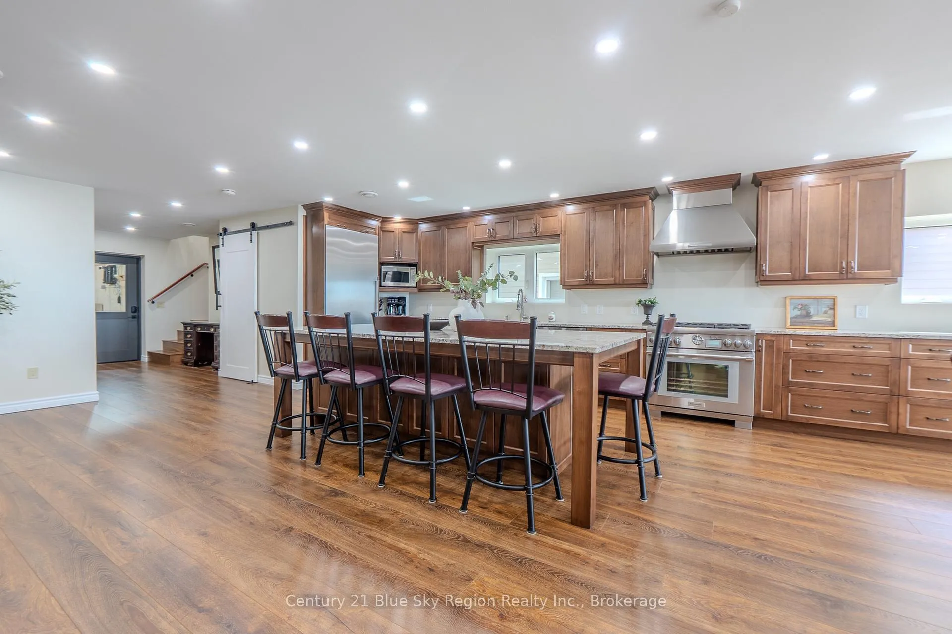Photo 12 of 715 Lakeshore Drive, North Bay, Ferris — HOMEH