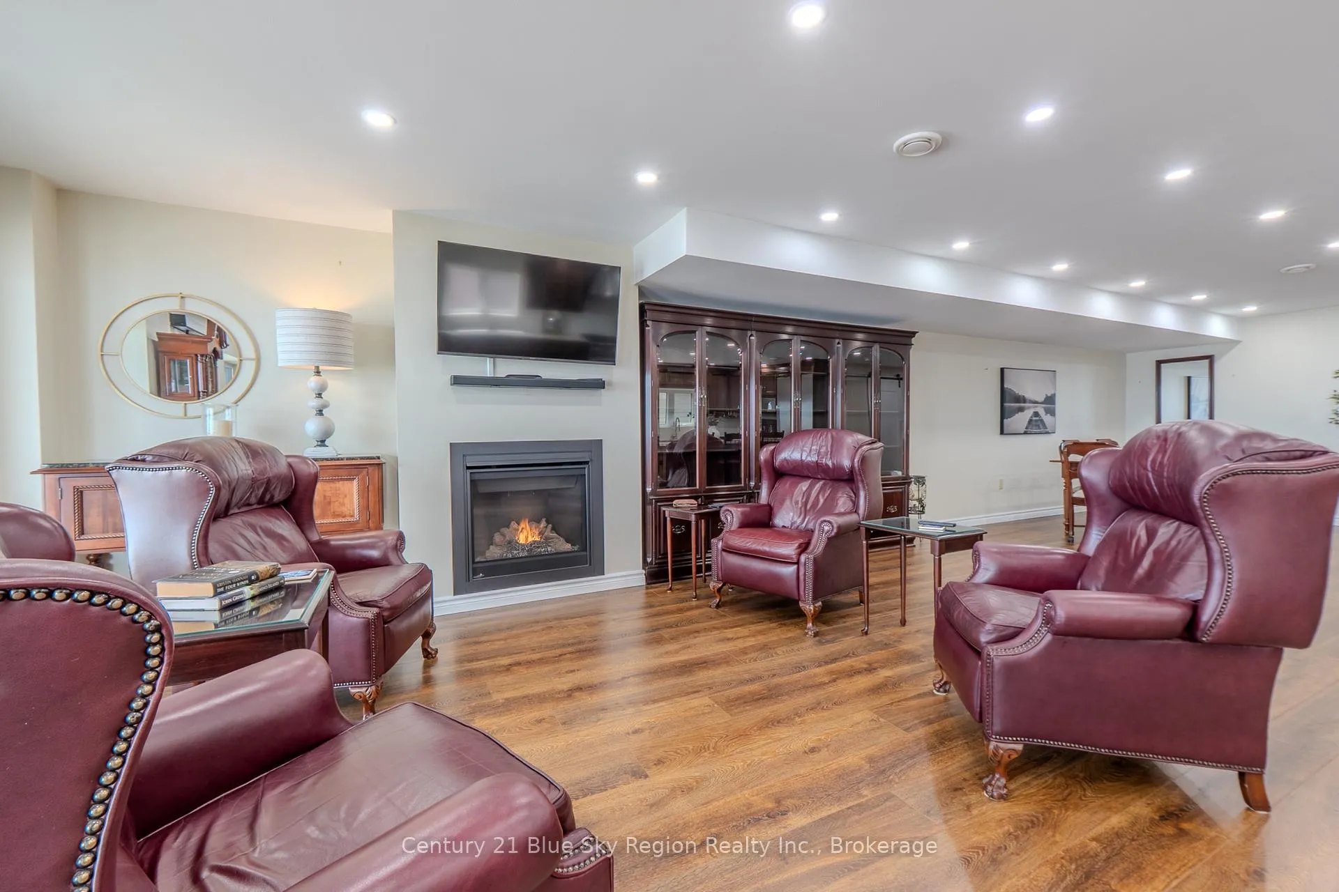 Photo 16 of 715 Lakeshore Drive, North Bay, Ferris — HOMEH