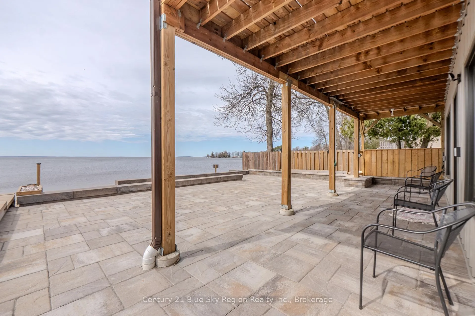 Photo 18 of 715 Lakeshore Drive, North Bay, Ferris — HOMEH