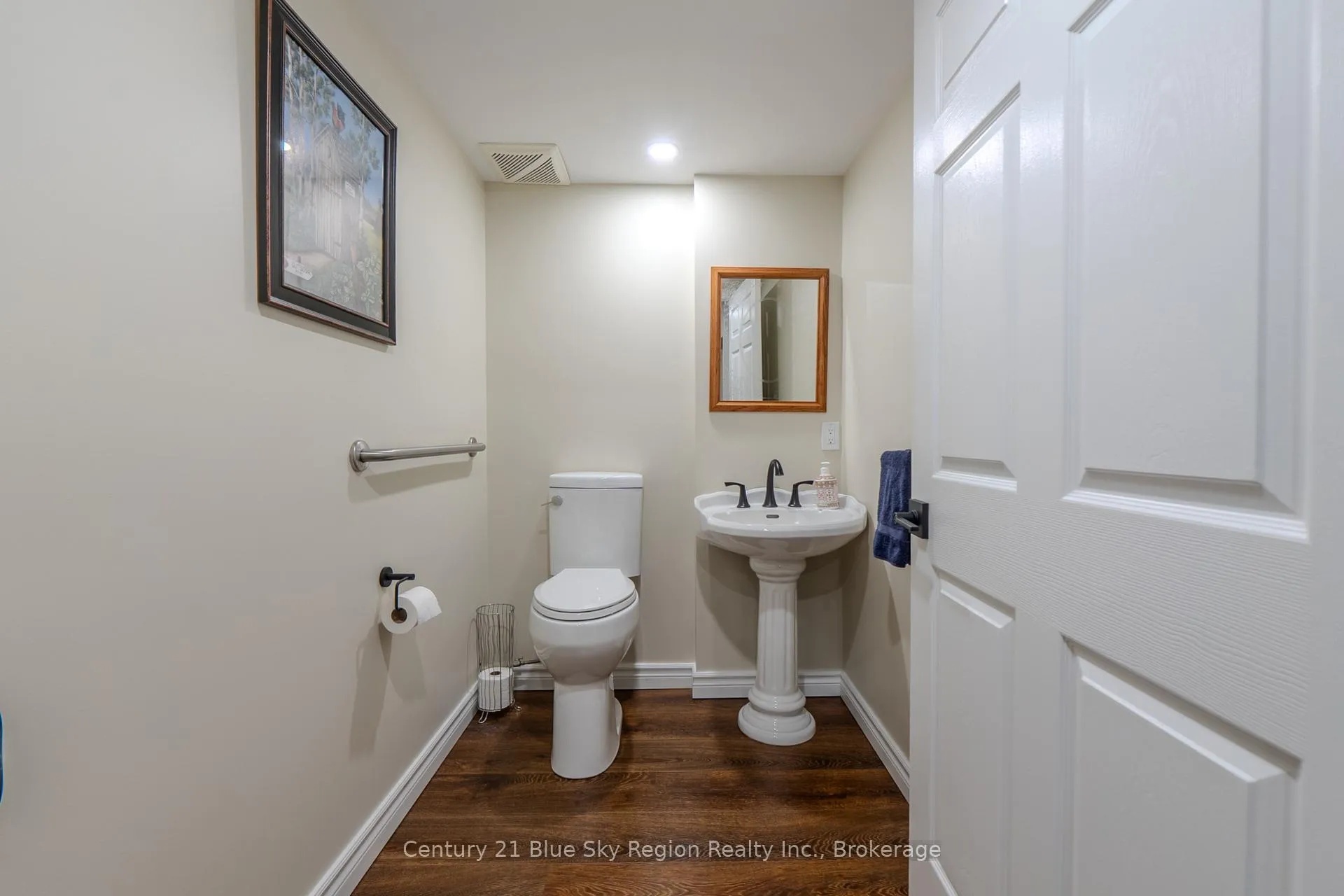 Photo 20 of 715 Lakeshore Drive, North Bay, Ferris — HOMEH