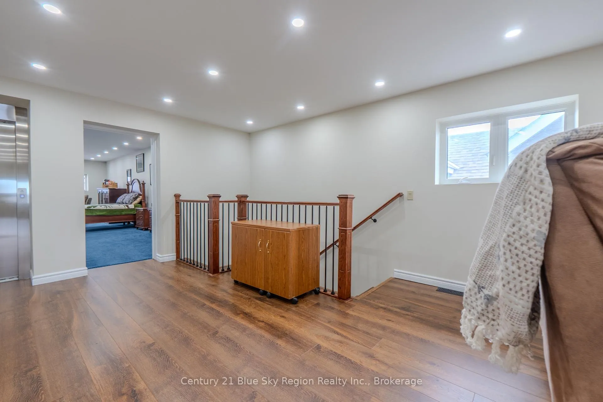 Photo 23 of 715 Lakeshore Drive, North Bay, Ferris — HOMEH