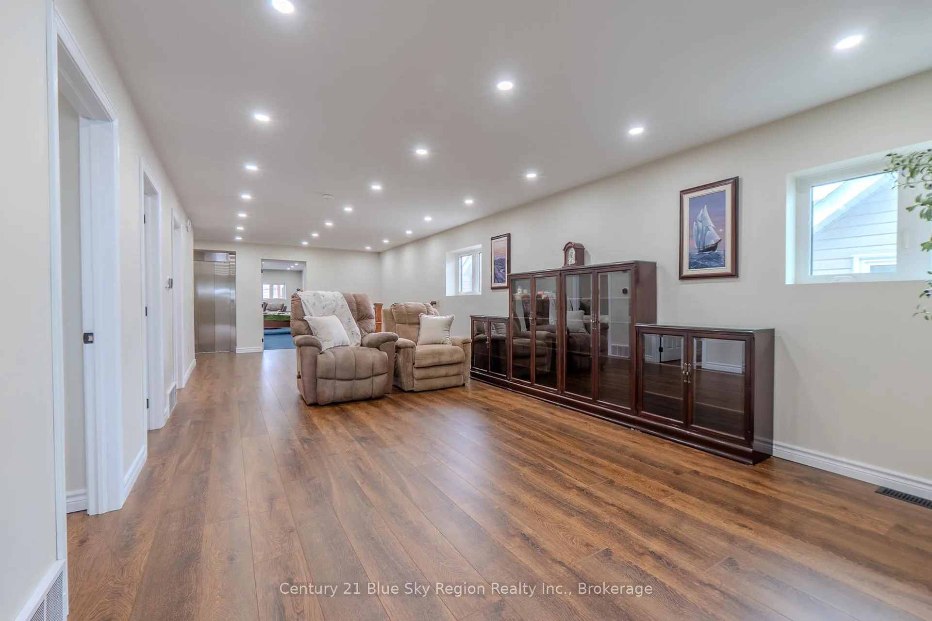 Photo 24 of 715 Lakeshore Drive, North Bay, Ferris — HOMEH