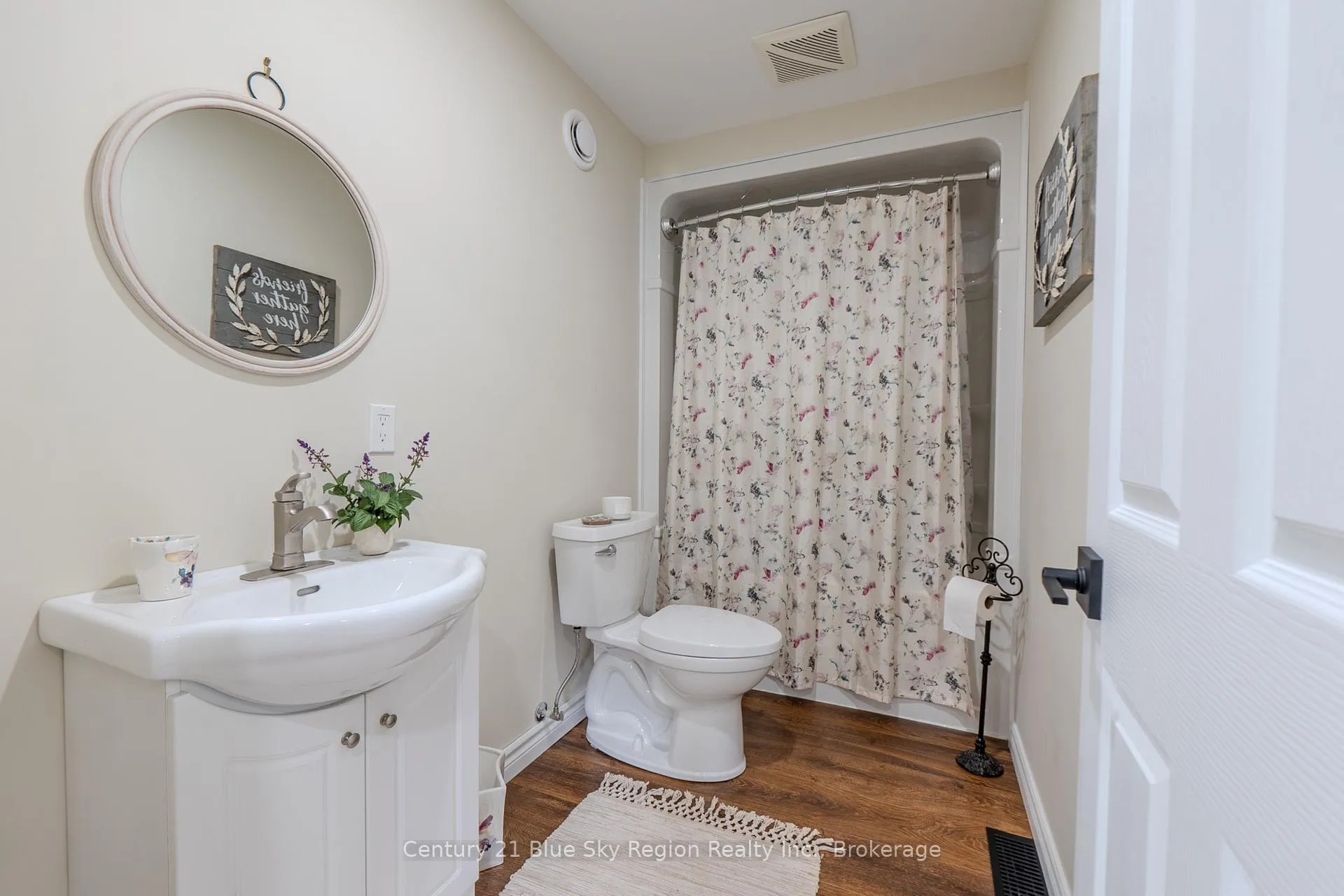 Photo 38 of 715 Lakeshore Drive, North Bay, Ferris — HOMEH