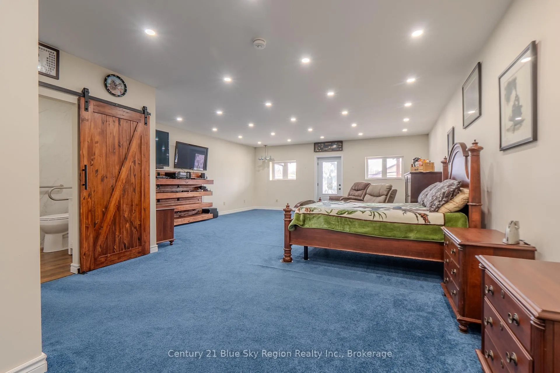 Photo 39 of 715 Lakeshore Drive, North Bay, Ferris — HOMEH