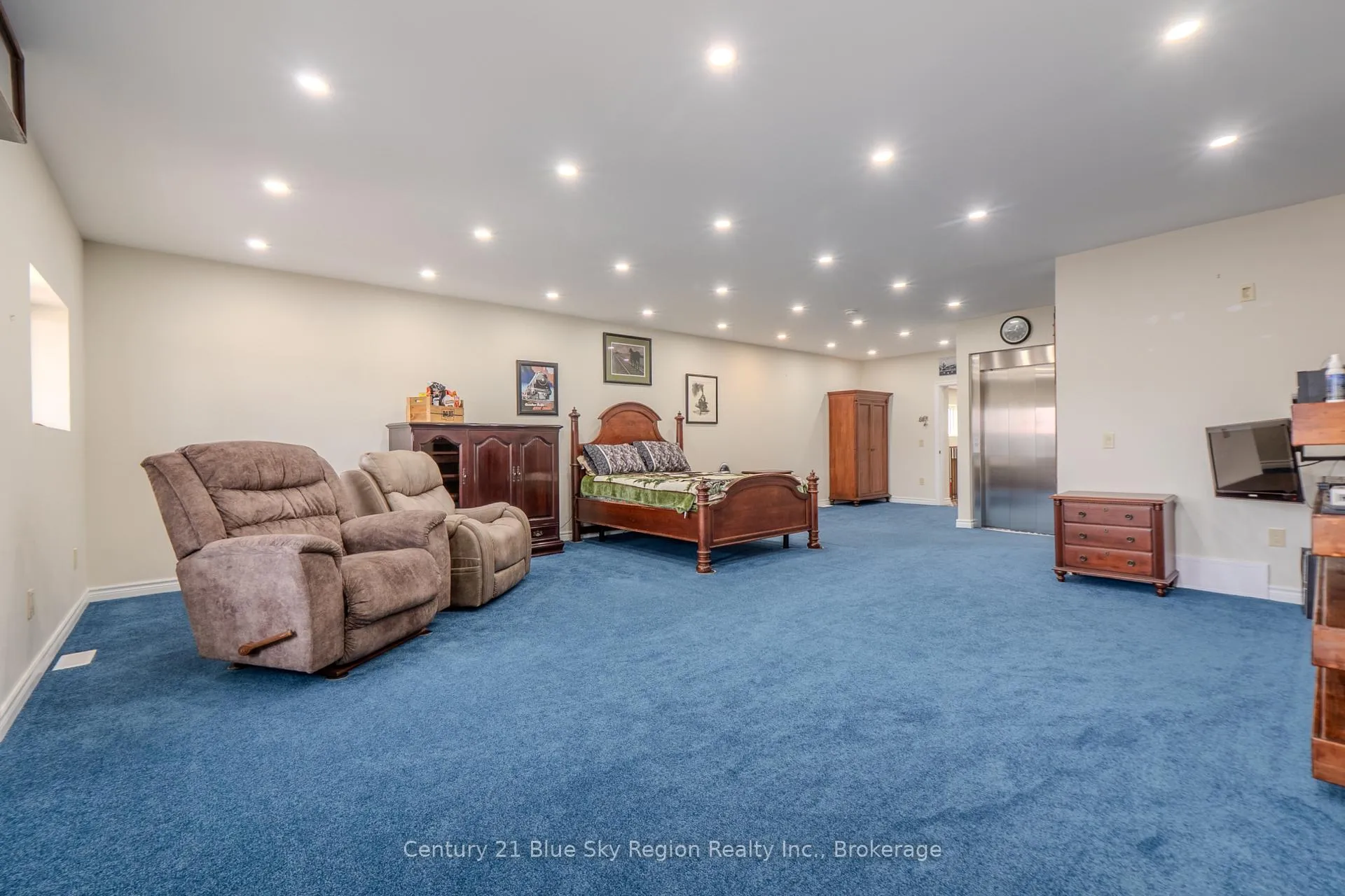 Photo 41 of 715 Lakeshore Drive, North Bay, Ferris — HOMEH