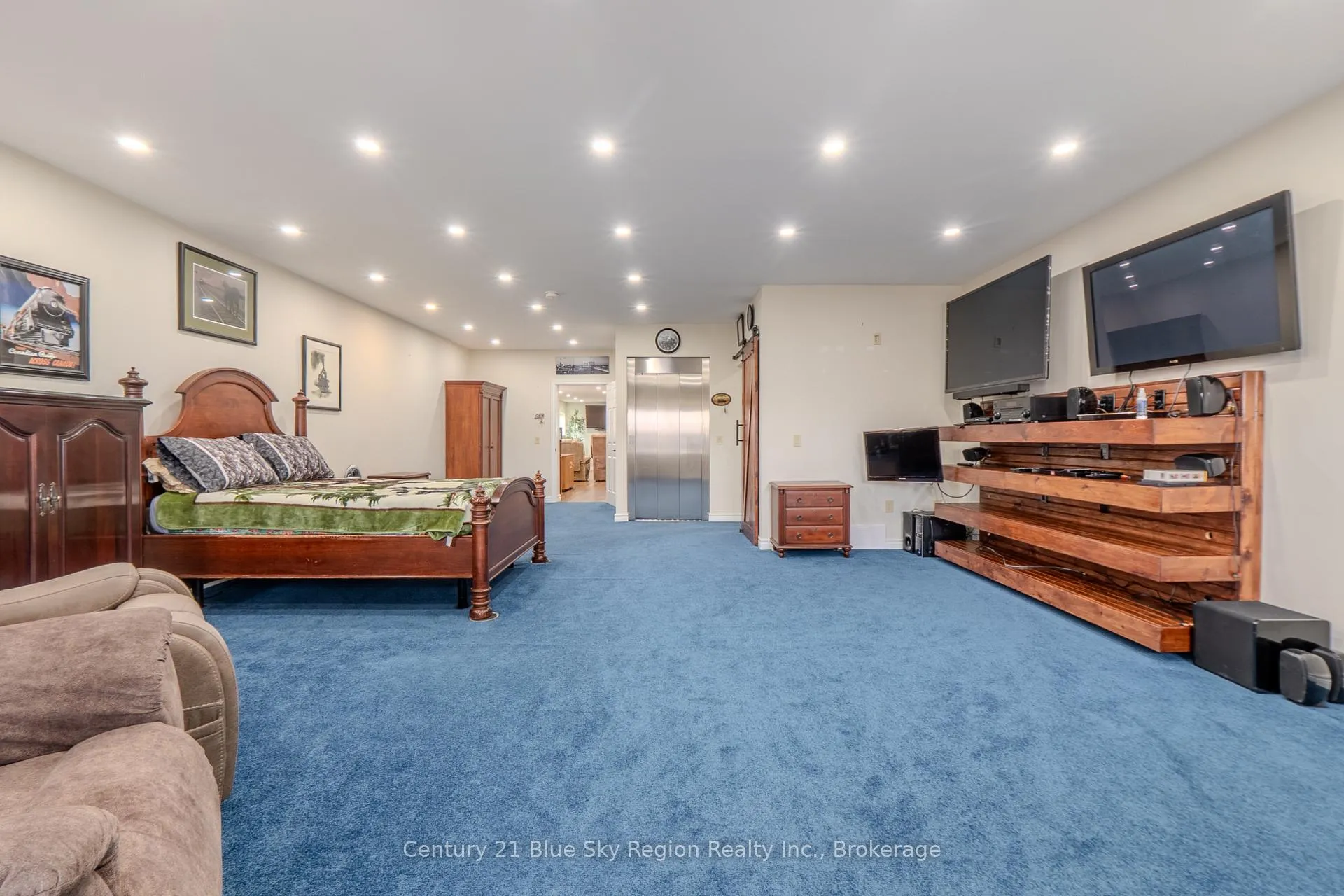 Photo 42 of 715 Lakeshore Drive, North Bay, Ferris — HOMEH