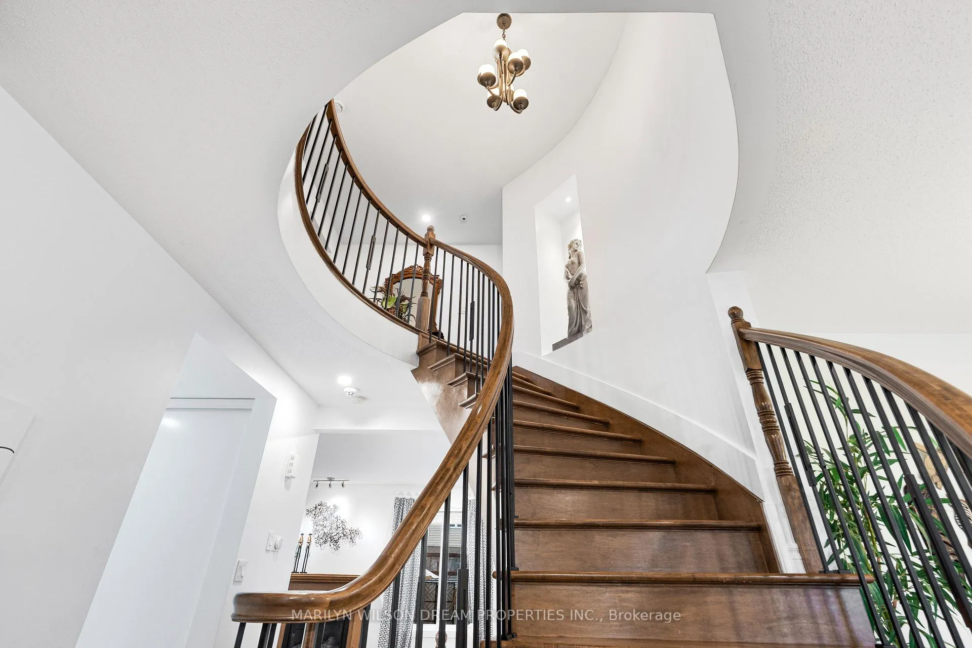 Photo 24 of 84 Branthaven Street, Ottawa, Avalon East — HOMEH