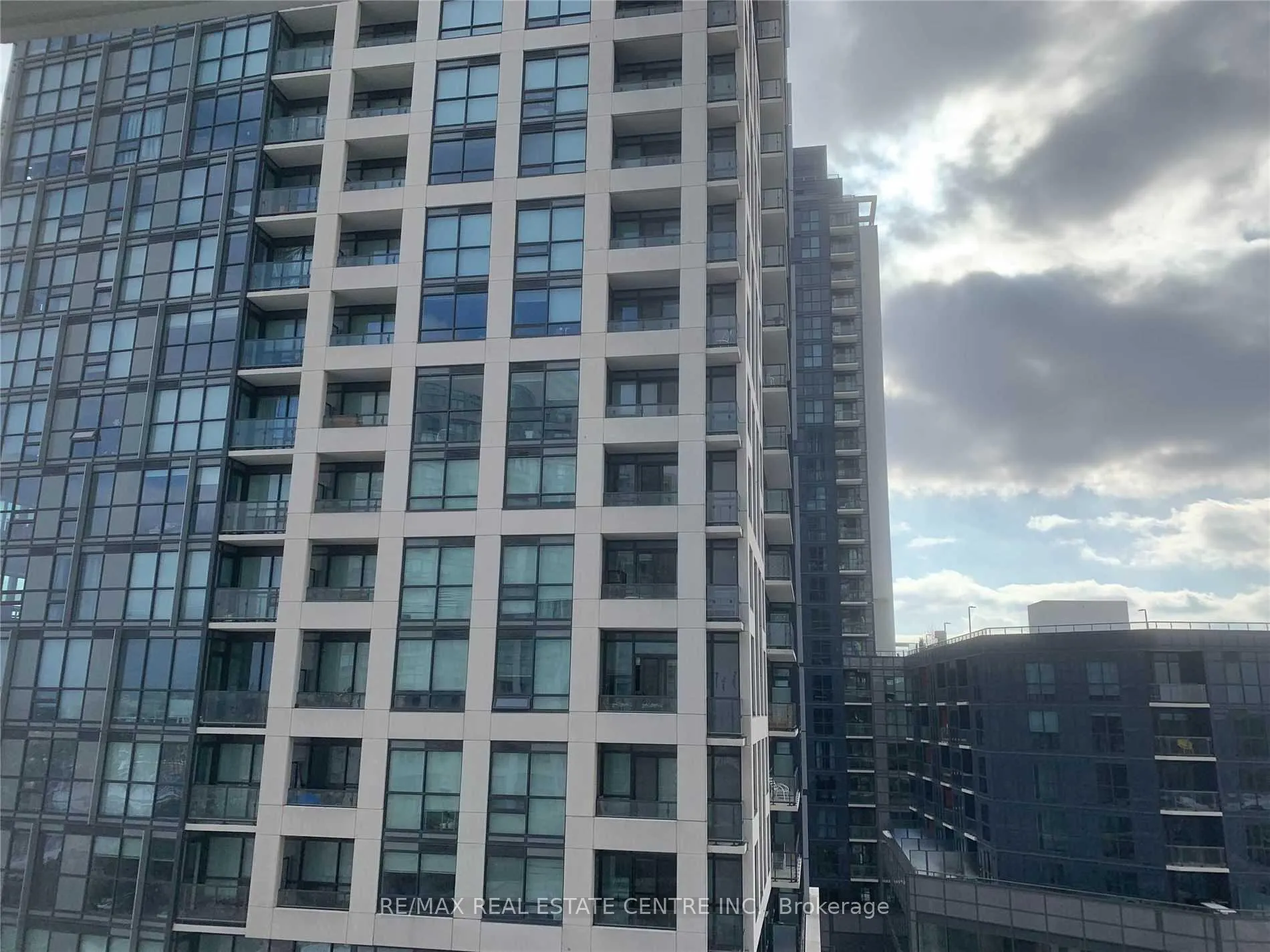 Photo 2 of Unit 710, 30 Samuel Wood Way, Etobicoke, Islington-City Centre West — HOMEH