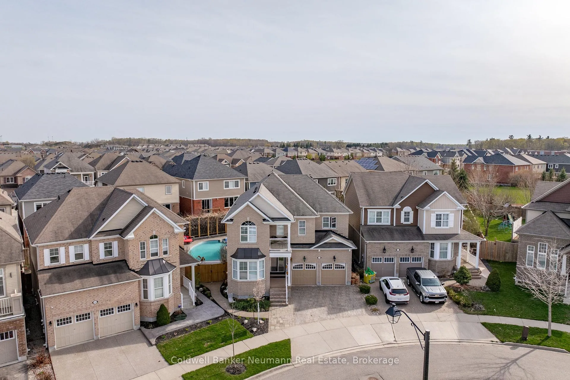 Photo 1 of 356 Falling Green Crescent, Kitchener — HOMEH