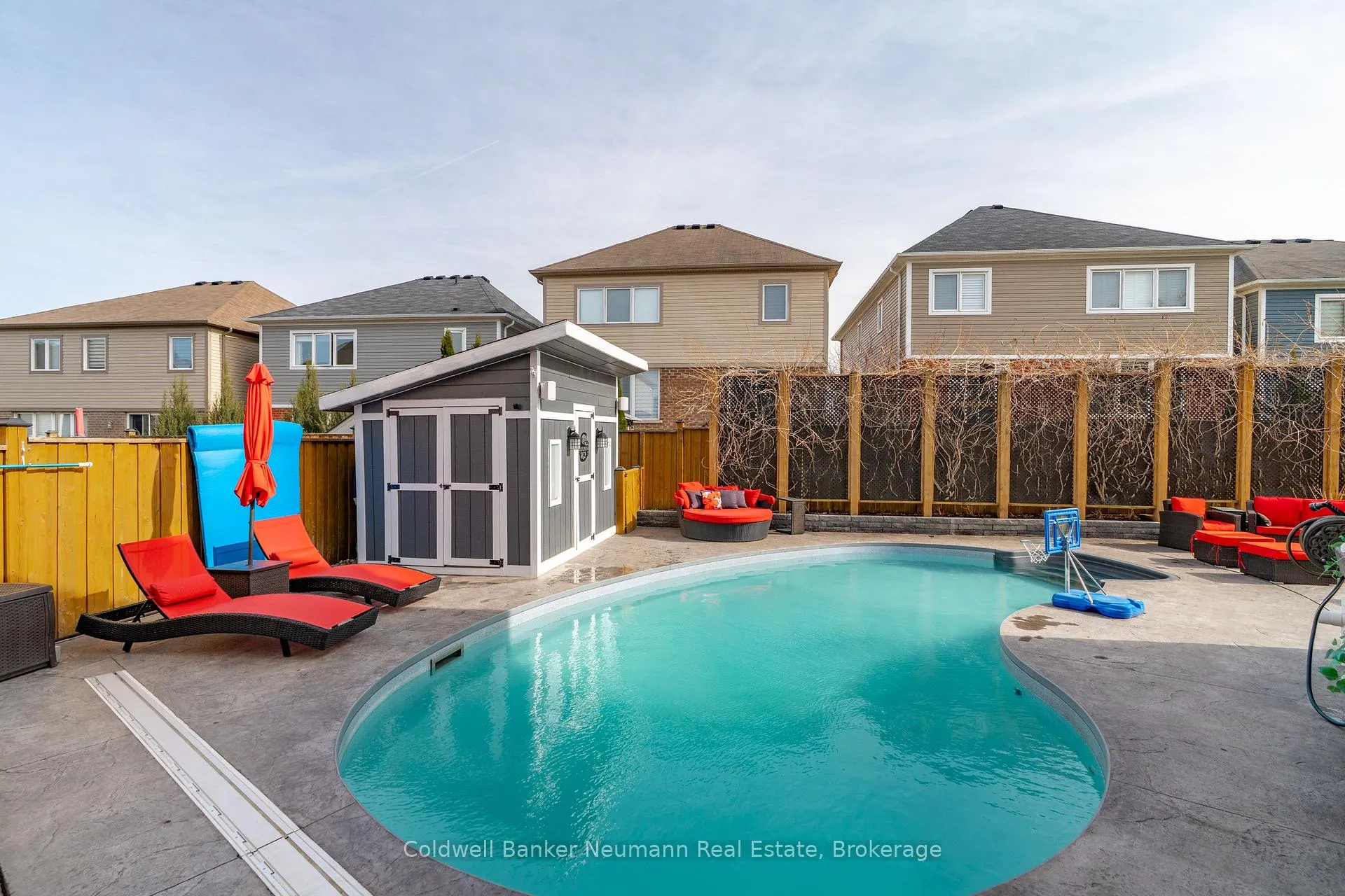 Photo 42 of 356 Falling Green Crescent, Kitchener — HOMEH