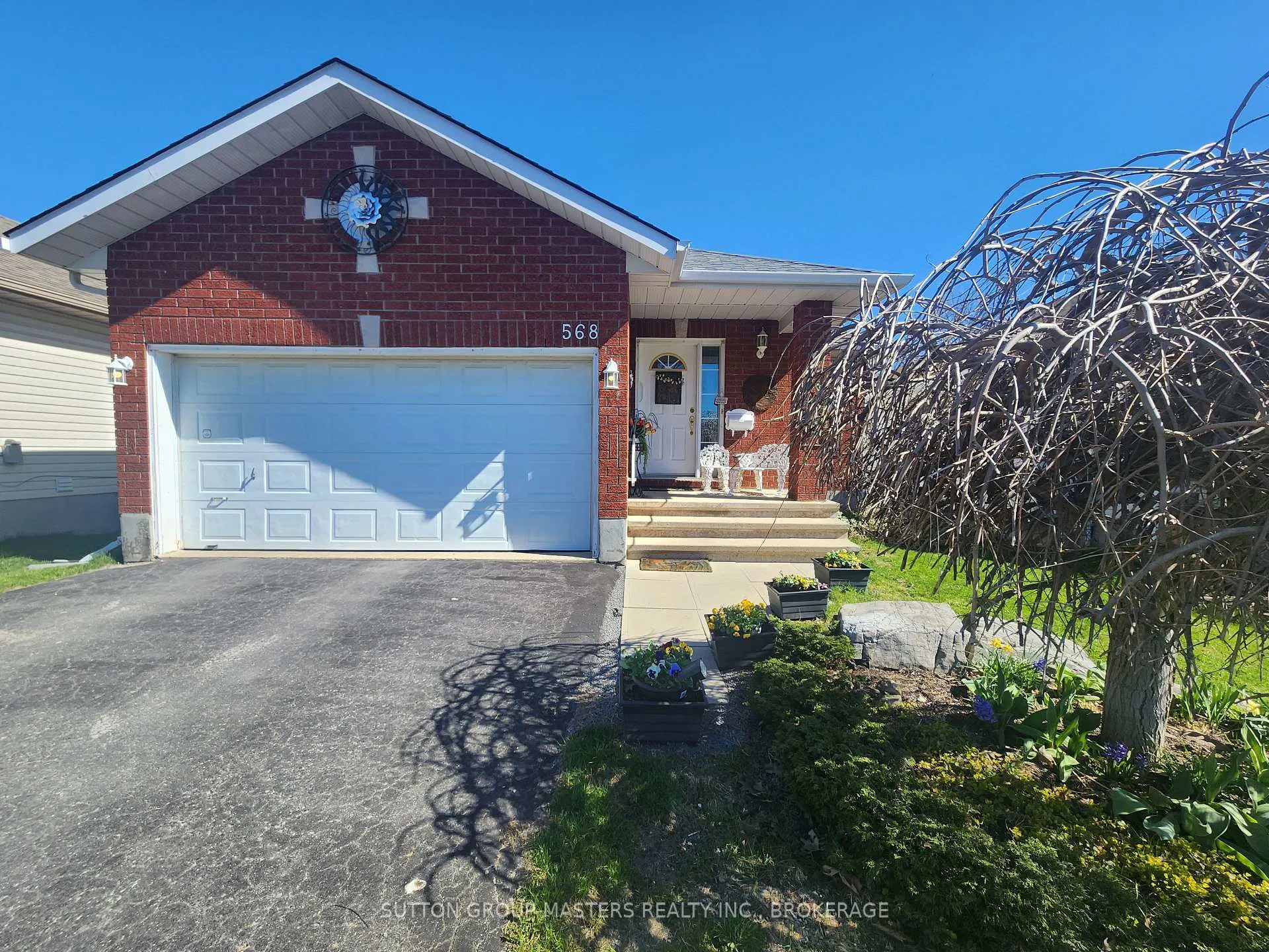 Photo 2 of 568 Roosevelt Drive, Kingston, City Southwest — HOMEH