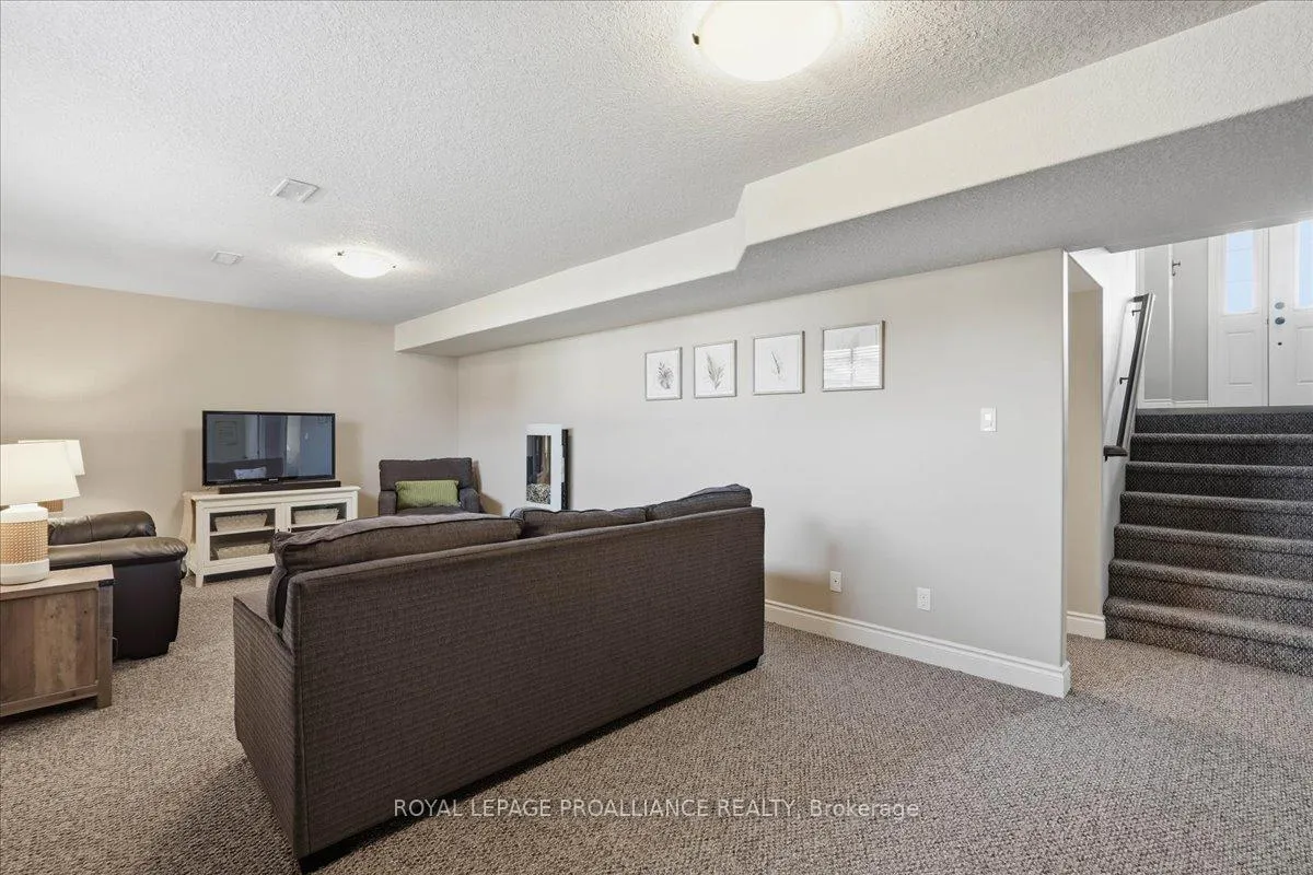 Photo 24 of 153 Lester Road, Quinte West, Sidney Ward — HOMEH