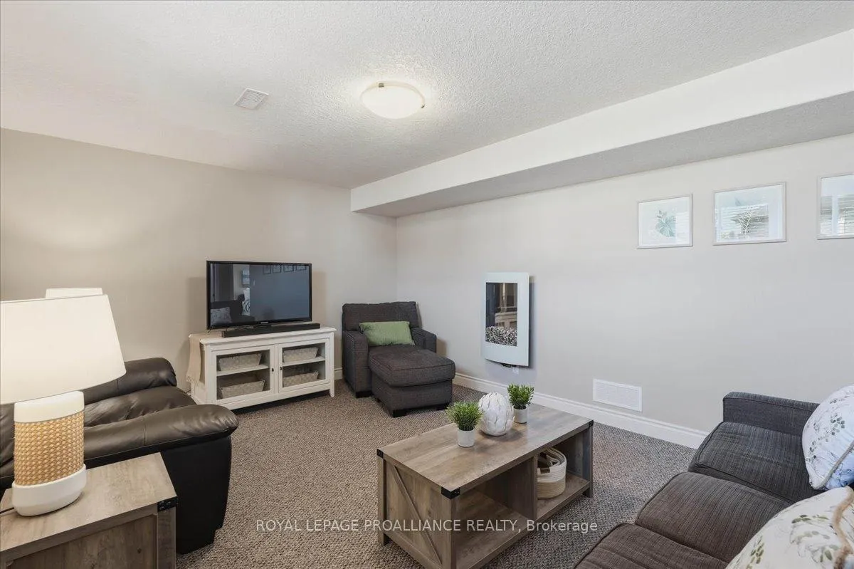 Photo 25 of 153 Lester Road, Quinte West, Sidney Ward — HOMEH