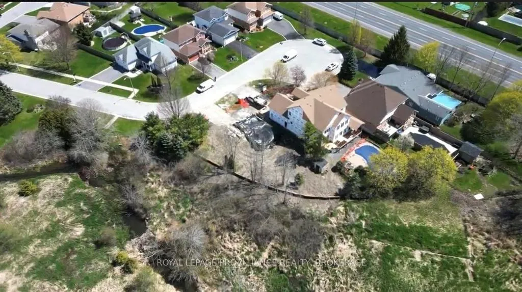 Photo 2 of 931 Malvern Terrace, Kingston, North of Taylor-Kidd Blvd — HOMEH