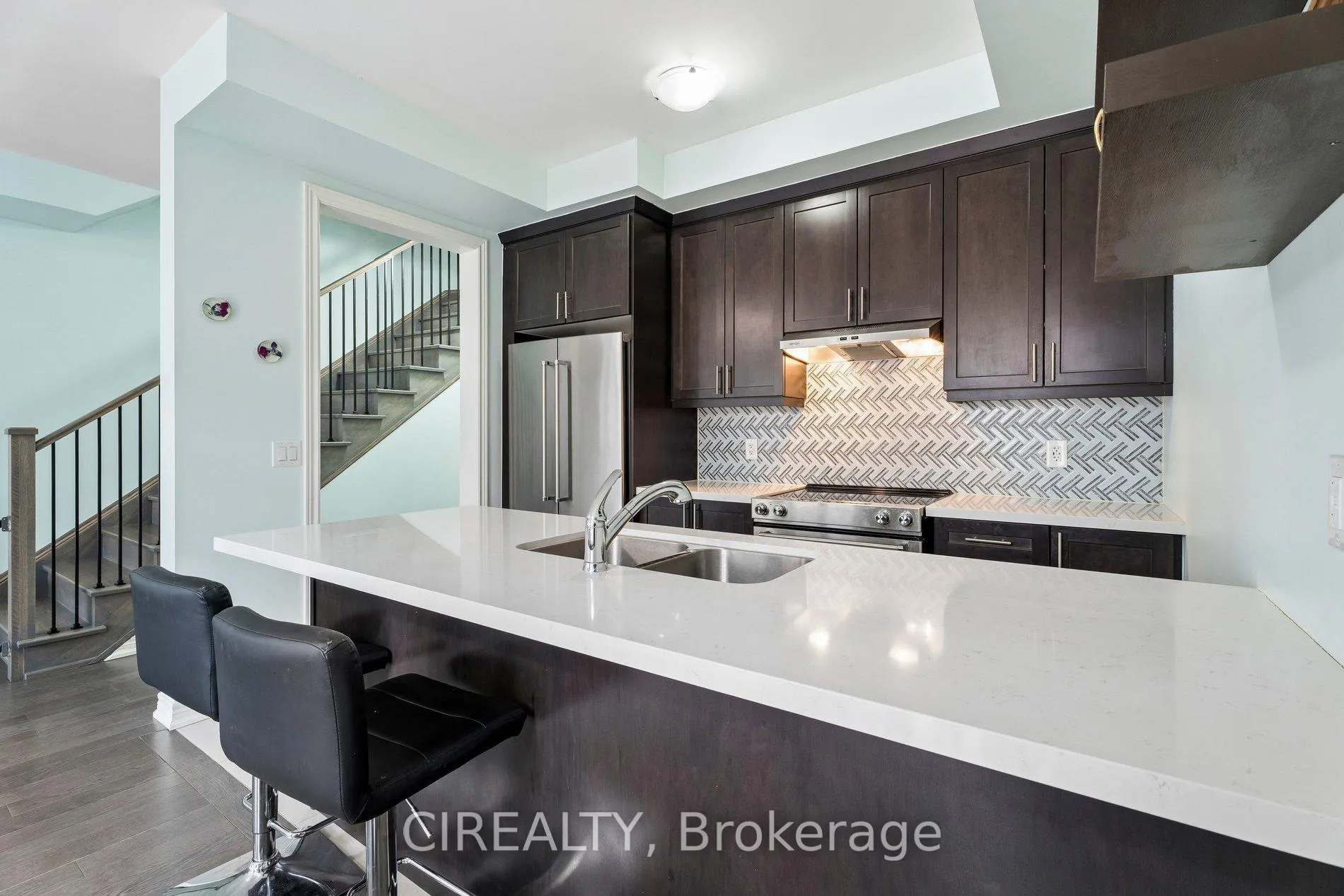 Photo 16 of 357 Raymond Road, Hamilton, Meadowlands — HOMEH