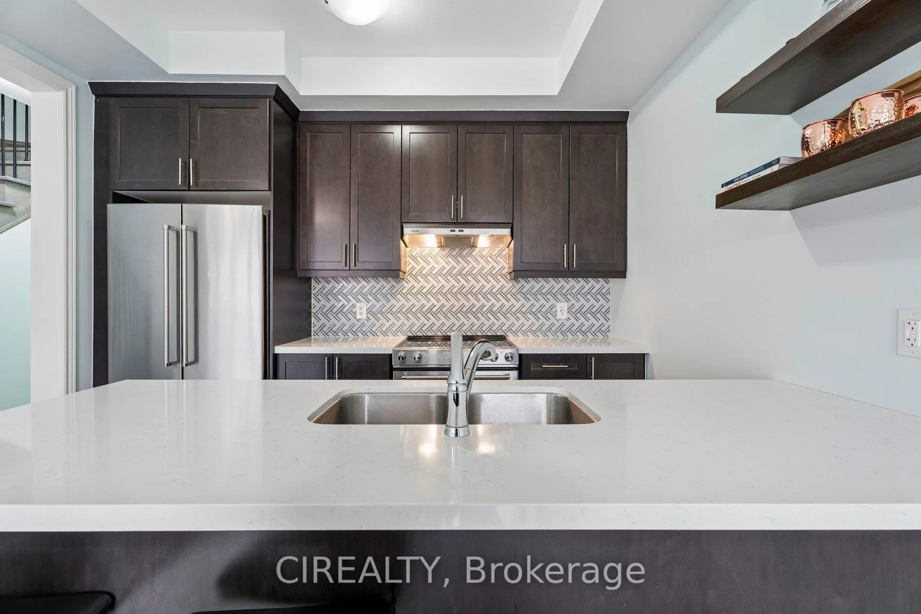 Photo 17 of 357 Raymond Road, Hamilton, Meadowlands — HOMEH