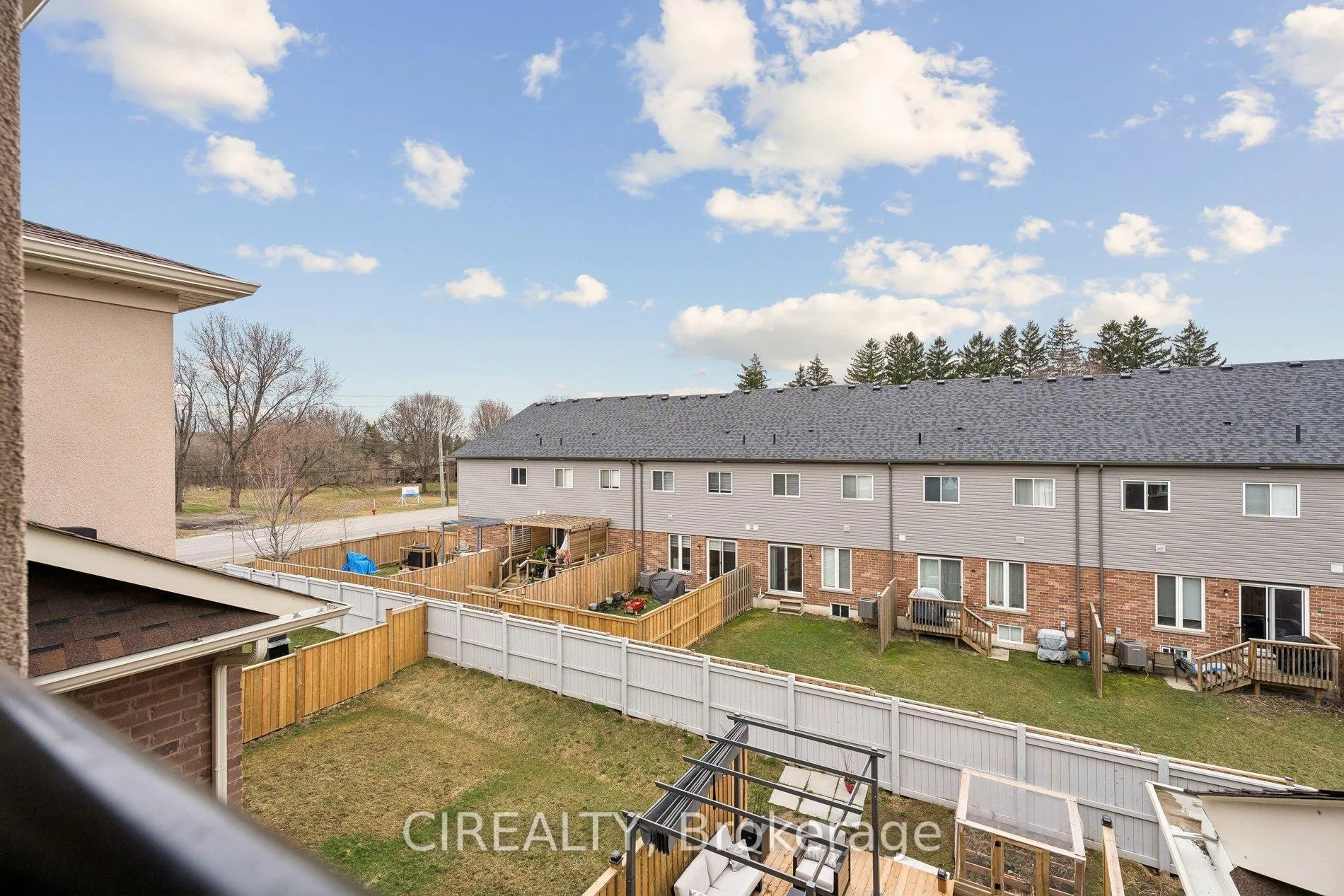 Photo 40 of 357 Raymond Road, Hamilton, Meadowlands — HOMEH