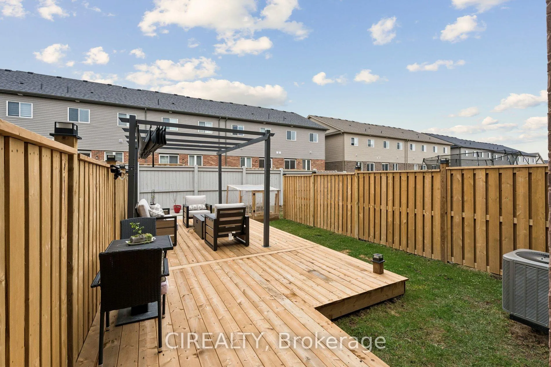 Photo 42 of 357 Raymond Road, Hamilton, Meadowlands — HOMEH