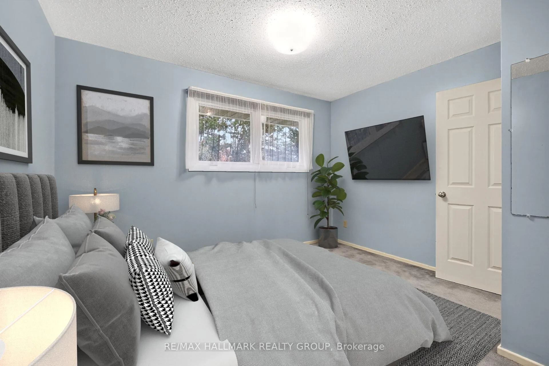 Photo 29 of 1415 Plumber Avenue, Ottawa, Carson Grove — HOMEH