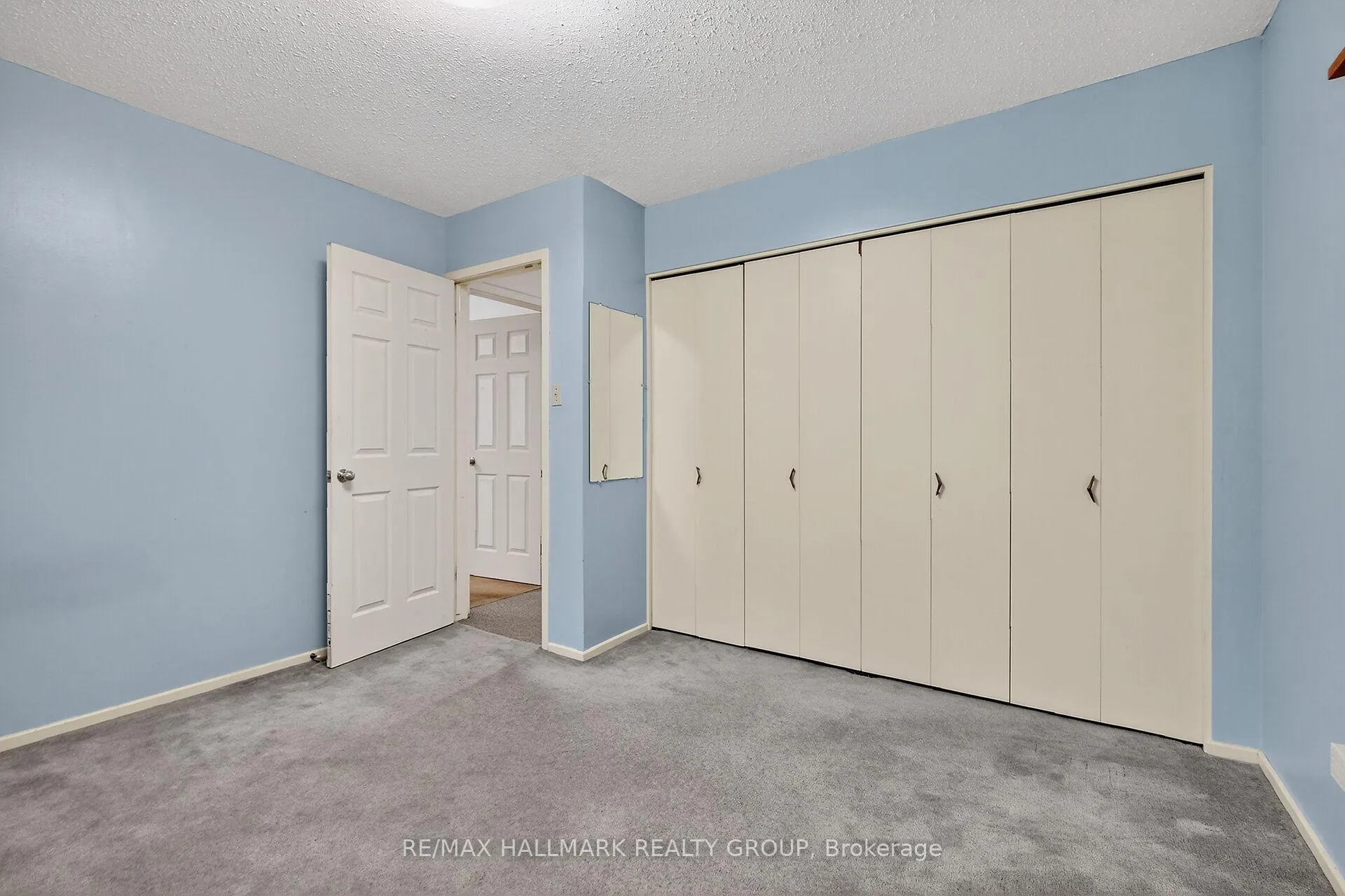 Photo 30 of 1415 Plumber Avenue, Ottawa, Carson Grove — HOMEH