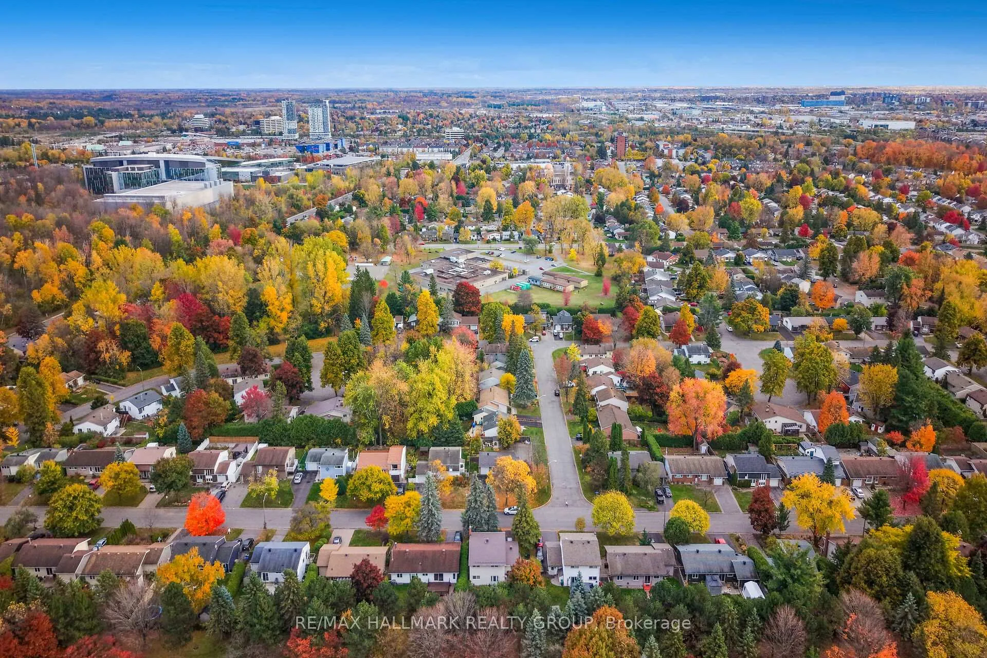 Photo 45 of 1415 Plumber Avenue, Ottawa, Carson Grove — HOMEH