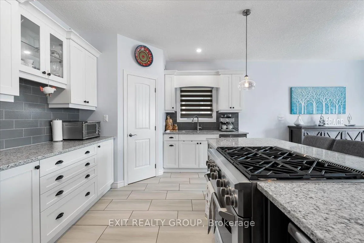 Photo 7 of 18 Gilbert Crescent, Prince Edward County, Picton — HOMEH