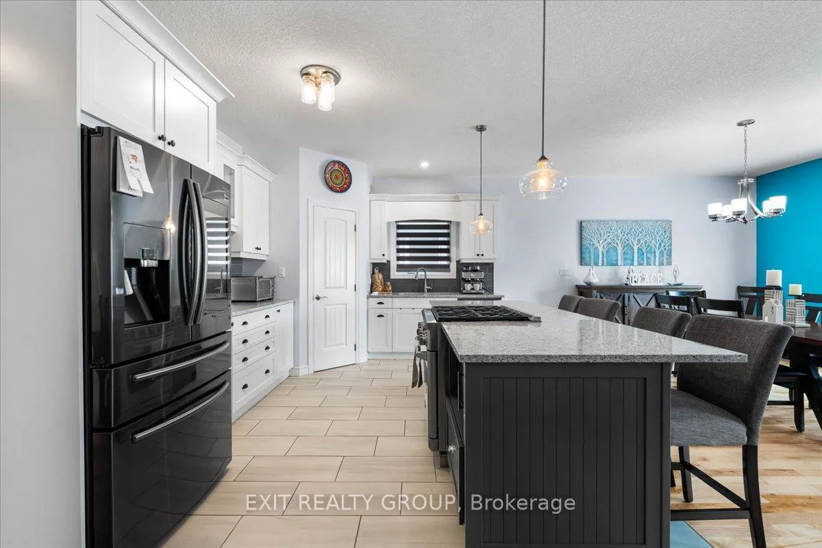 Photo 8 of 18 Gilbert Crescent, Prince Edward County, Picton — HOMEH