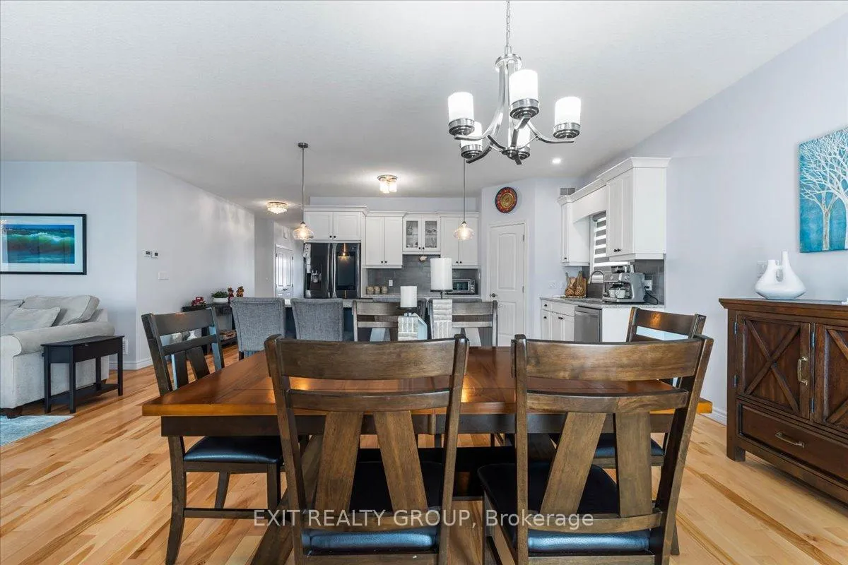Photo 14 of 18 Gilbert Crescent, Prince Edward County, Picton — HOMEH