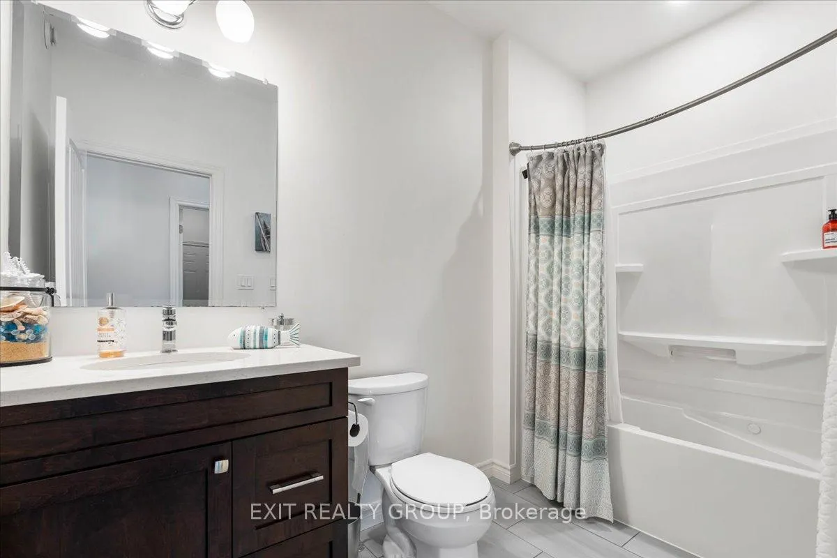 Photo 19 of 18 Gilbert Crescent, Prince Edward County, Picton — HOMEH