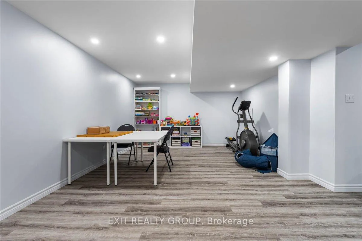 Photo 33 of 18 Gilbert Crescent, Prince Edward County, Picton — HOMEH
