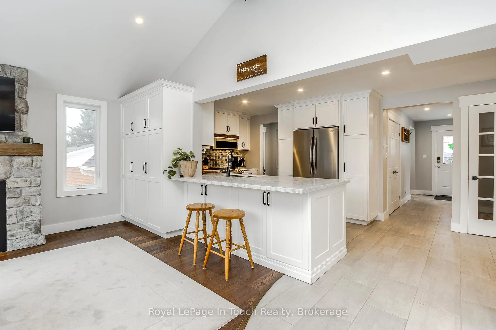 Photo 6 of 1130 Marcellus Drive, Midland — HOMEH