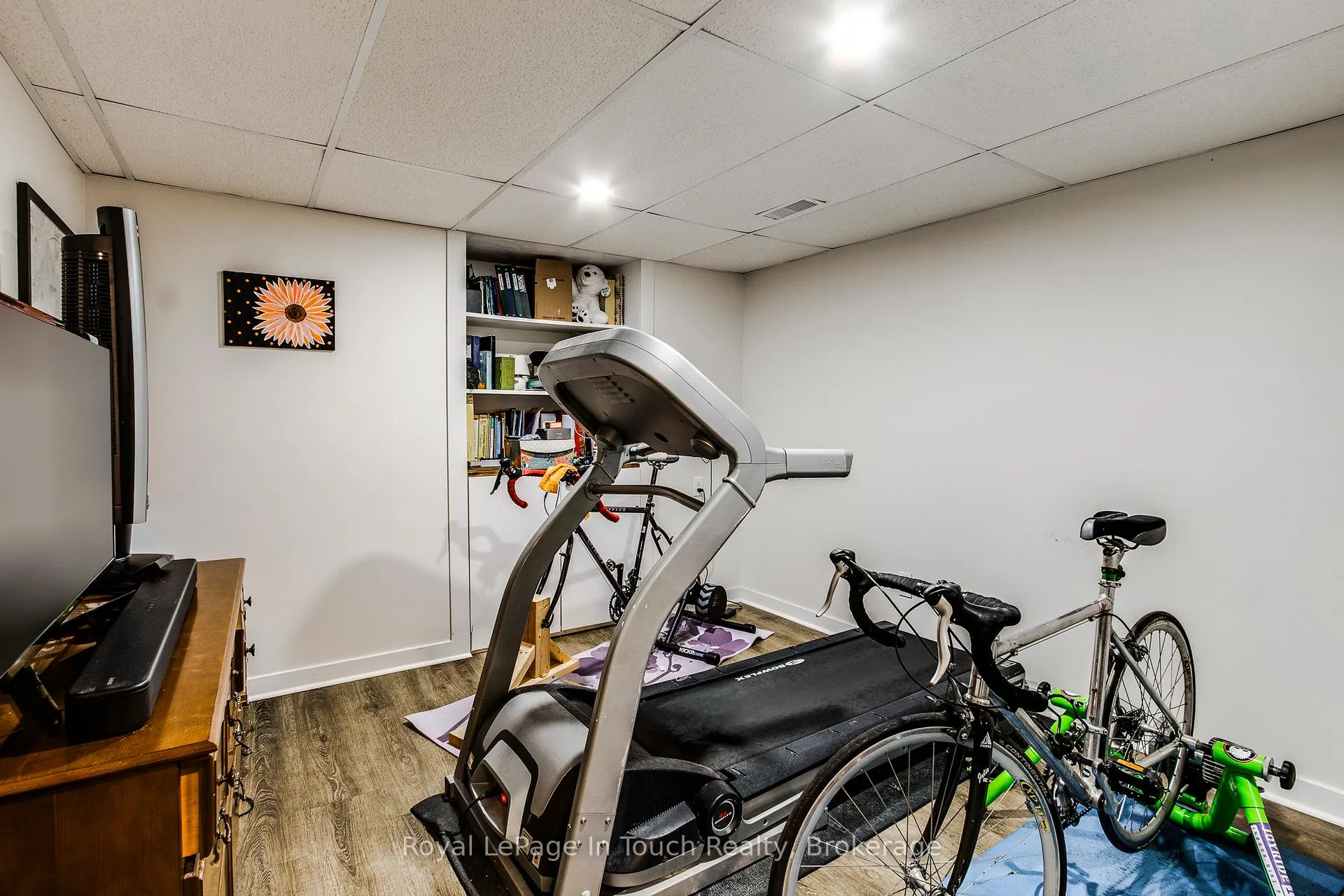 Photo 36 of 1130 Marcellus Drive, Midland — HOMEH