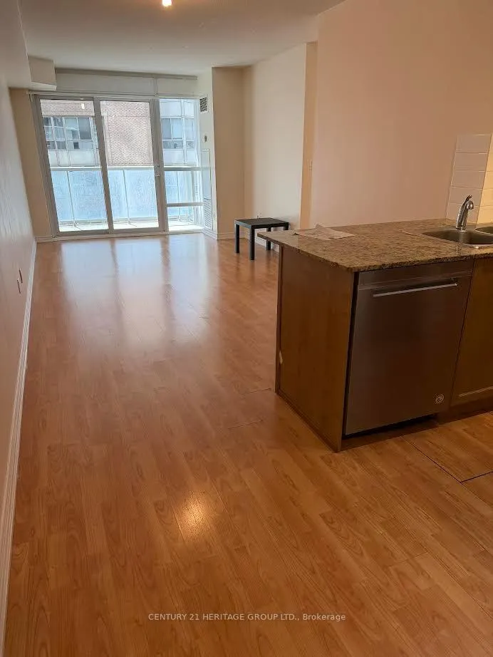 Photo 6 of Unit 708, 761 Bay Street, Toronto, Bay Street Corridor — HOMEH
