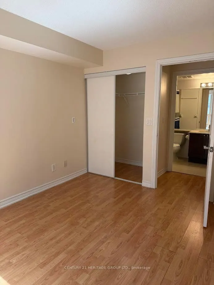 Photo 10 of Unit 708, 761 Bay Street, Toronto, Bay Street Corridor — HOMEH