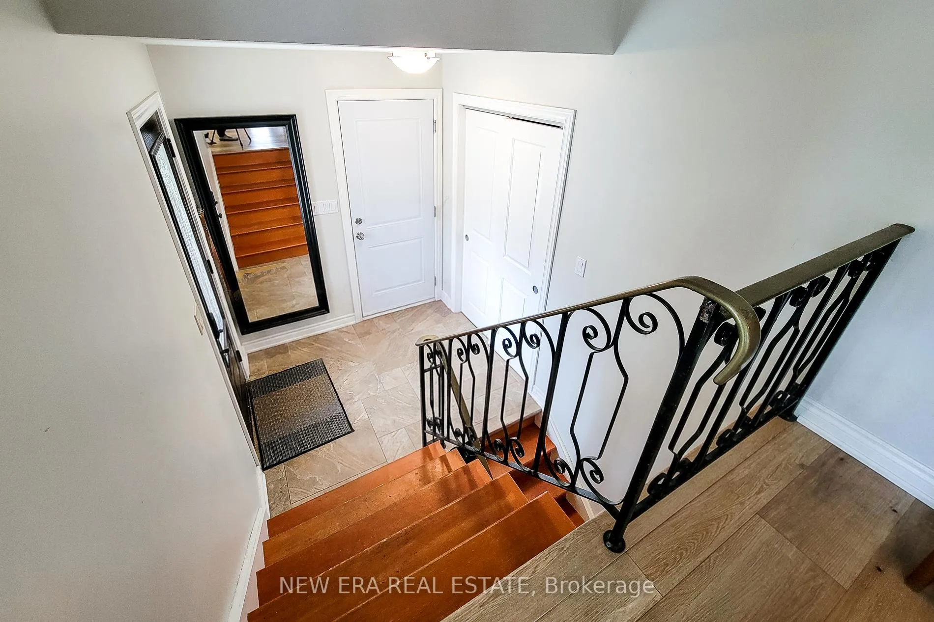 Photo 15 of 55 Spring Garden Boulevard, St. Catharines, Lakeshore — HOMEH