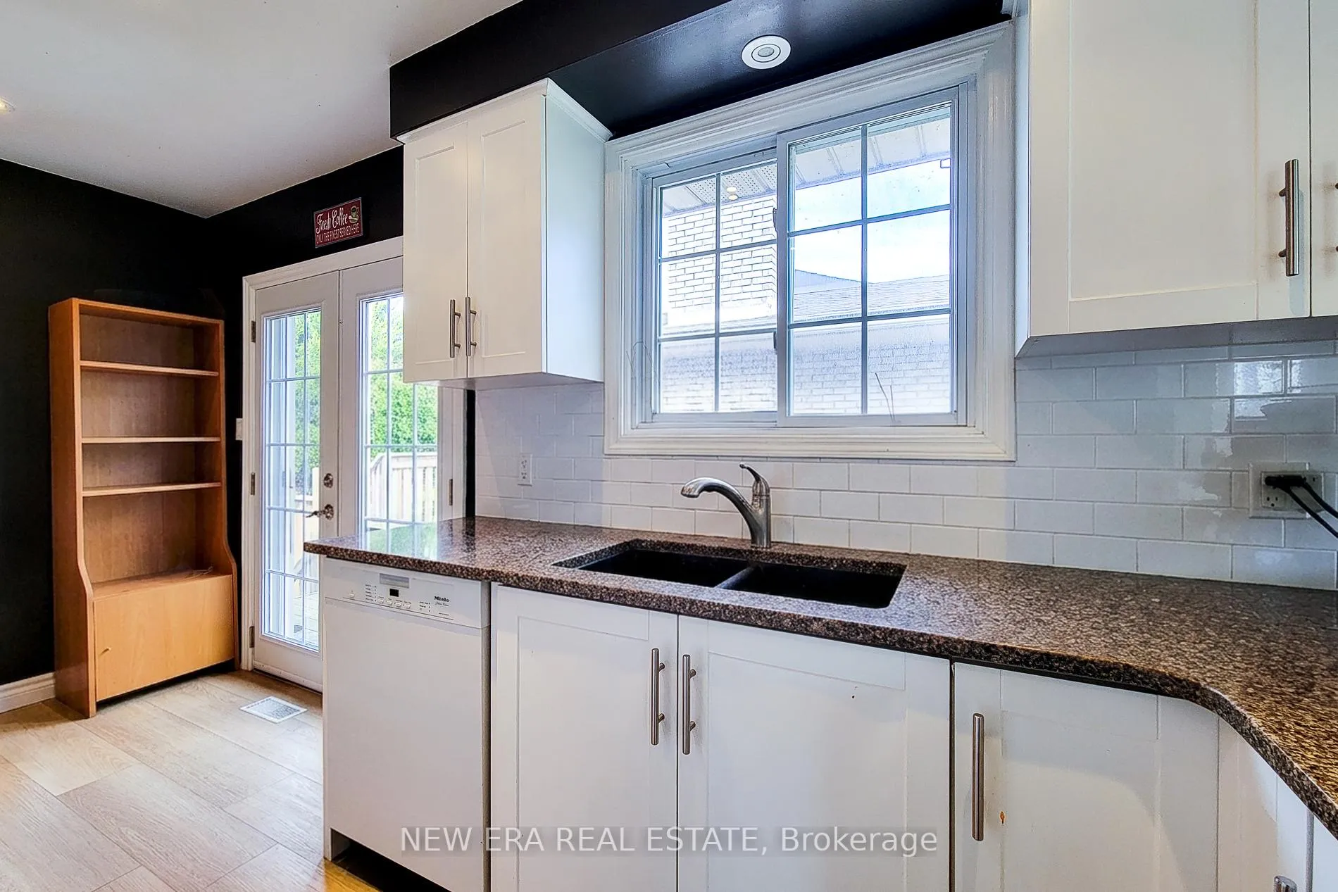 Photo 21 of 55 Spring Garden Boulevard, St. Catharines, Lakeshore — HOMEH