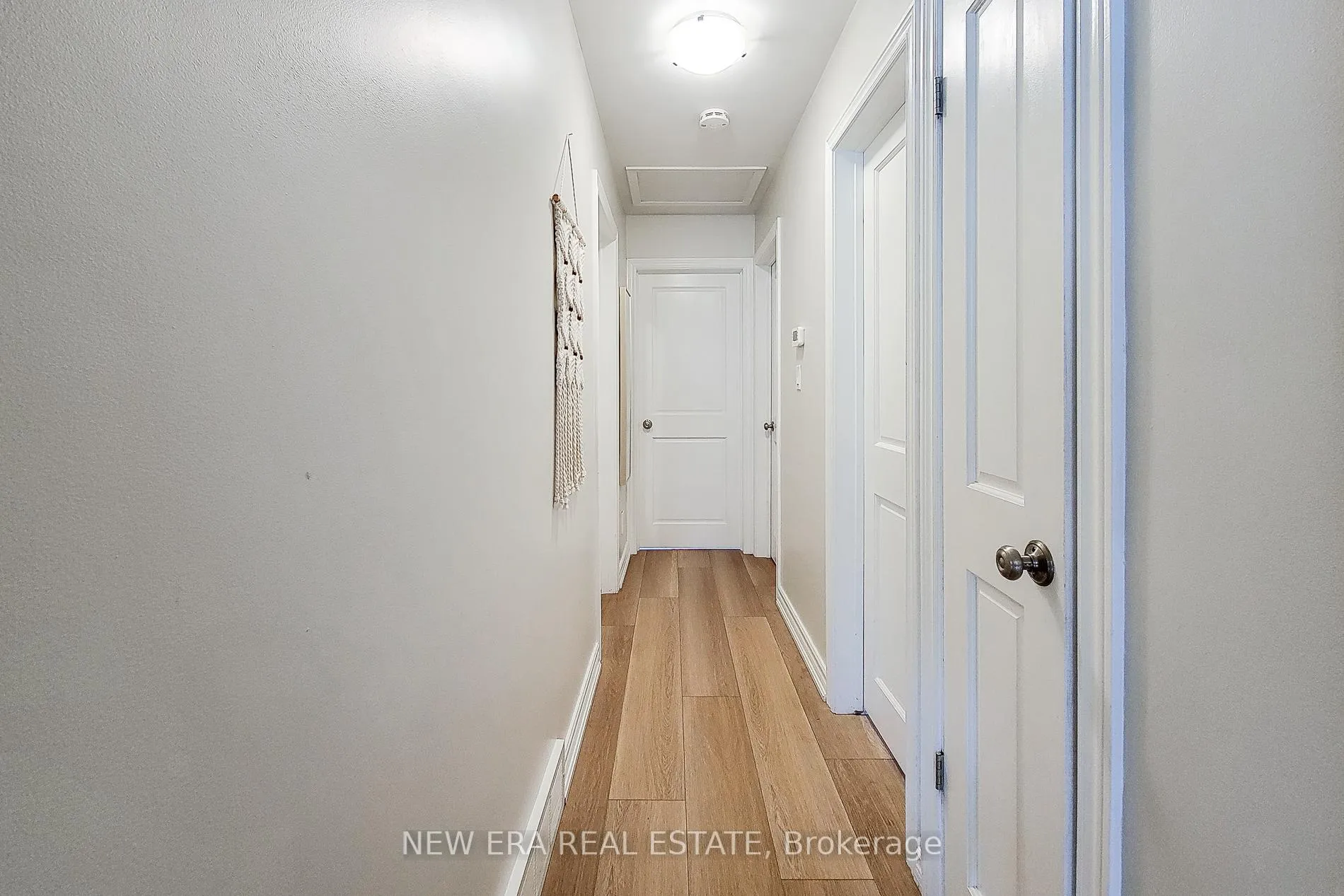 Photo 23 of 55 Spring Garden Boulevard, St. Catharines, Lakeshore — HOMEH