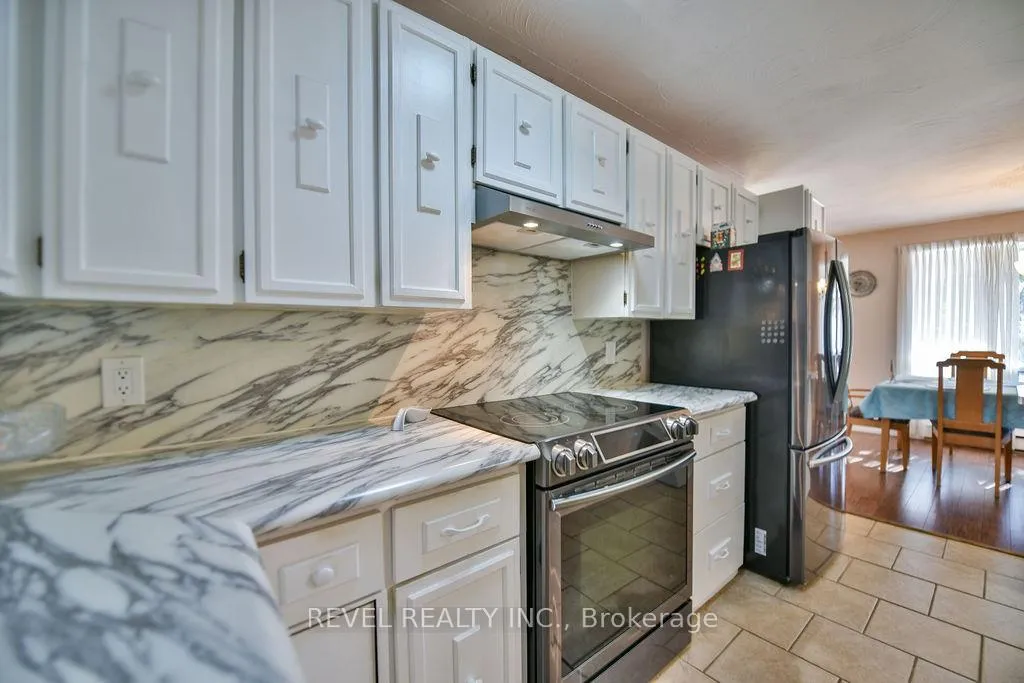 Photo 3 of 459 Pine Street N, Timmins, TNE - Central — HOMEH
