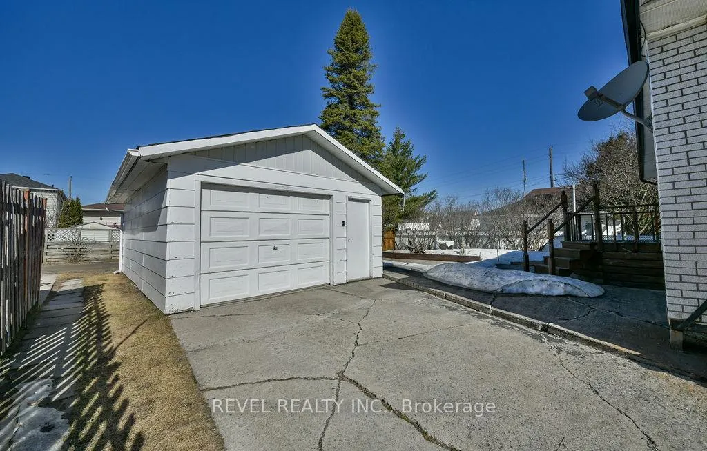 Photo 43 of 459 Pine Street N, Timmins, TNE - Central — HOMEH