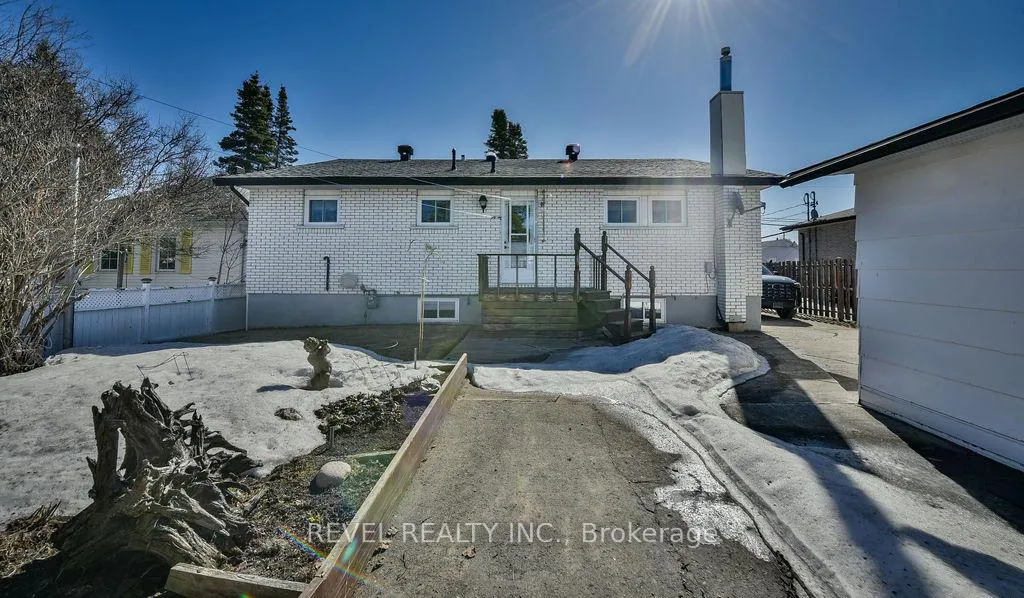 Photo 48 of 459 Pine Street N, Timmins, TNE - Central — HOMEH