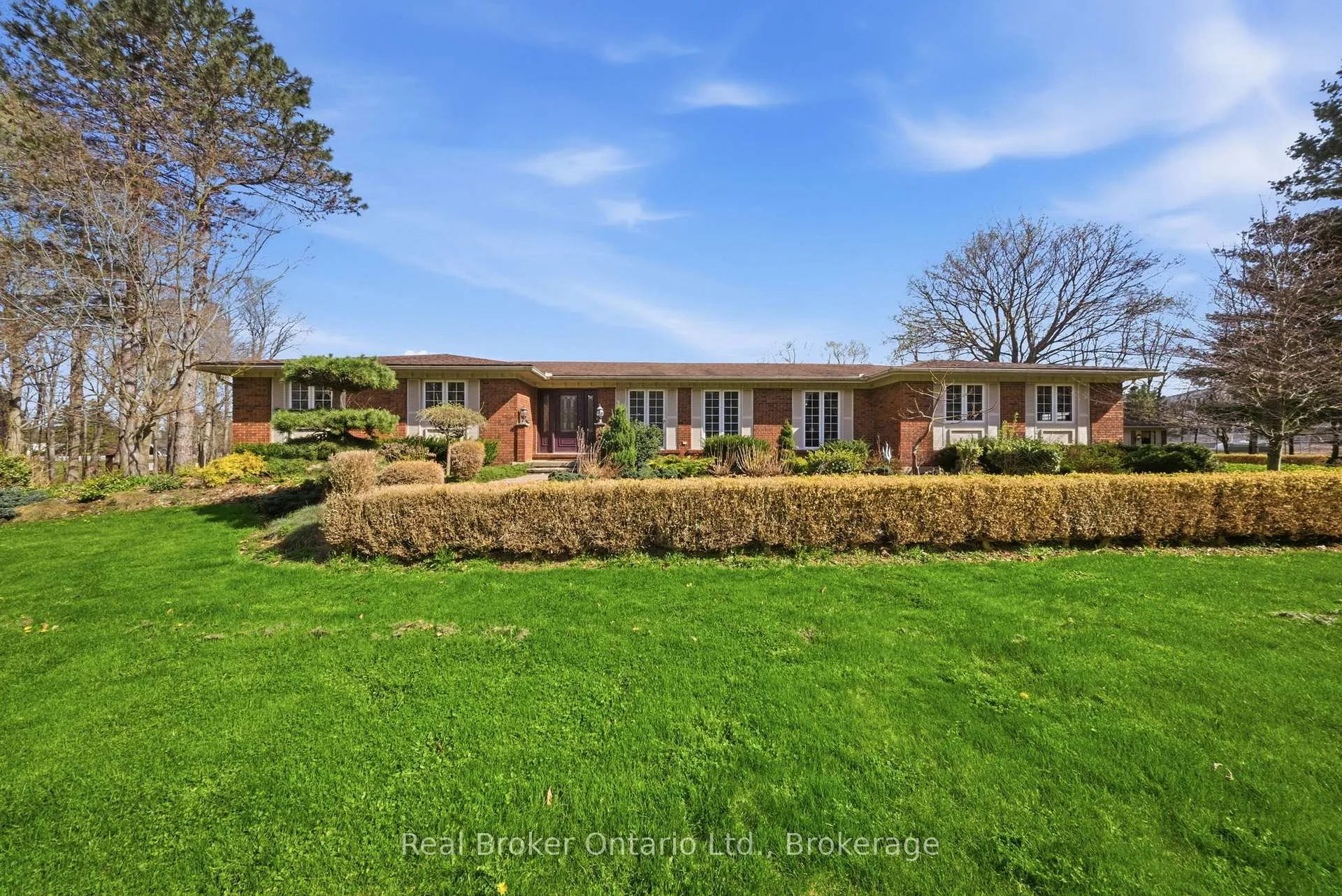 Photo 1 of 3 Meadowbrook Court, Brant, Brantford Twp — HOMEH