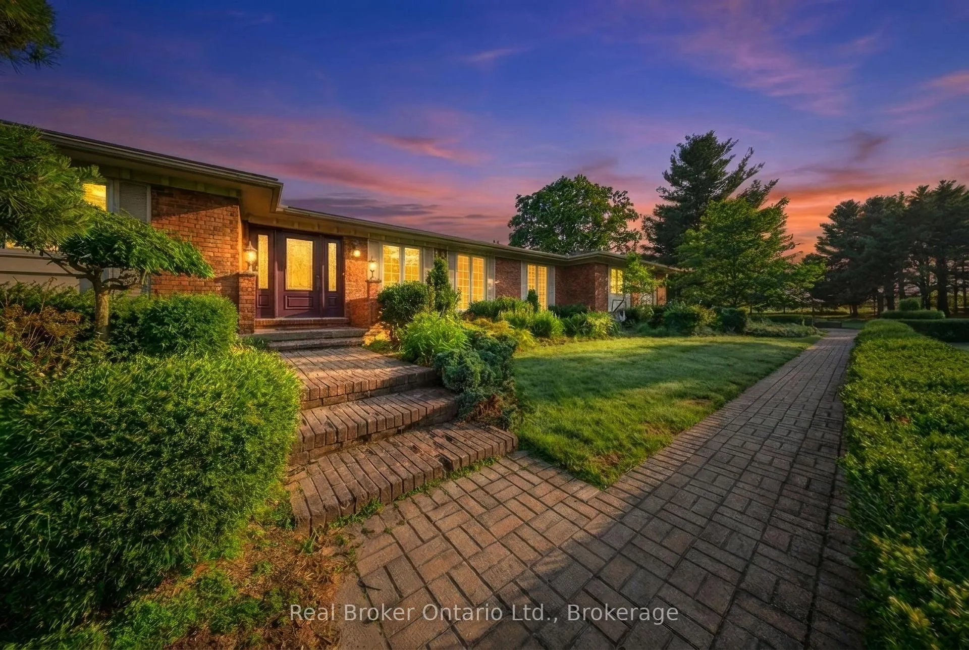 Photo 3 of 3 Meadowbrook Court, Brant, Brantford Twp — HOMEH