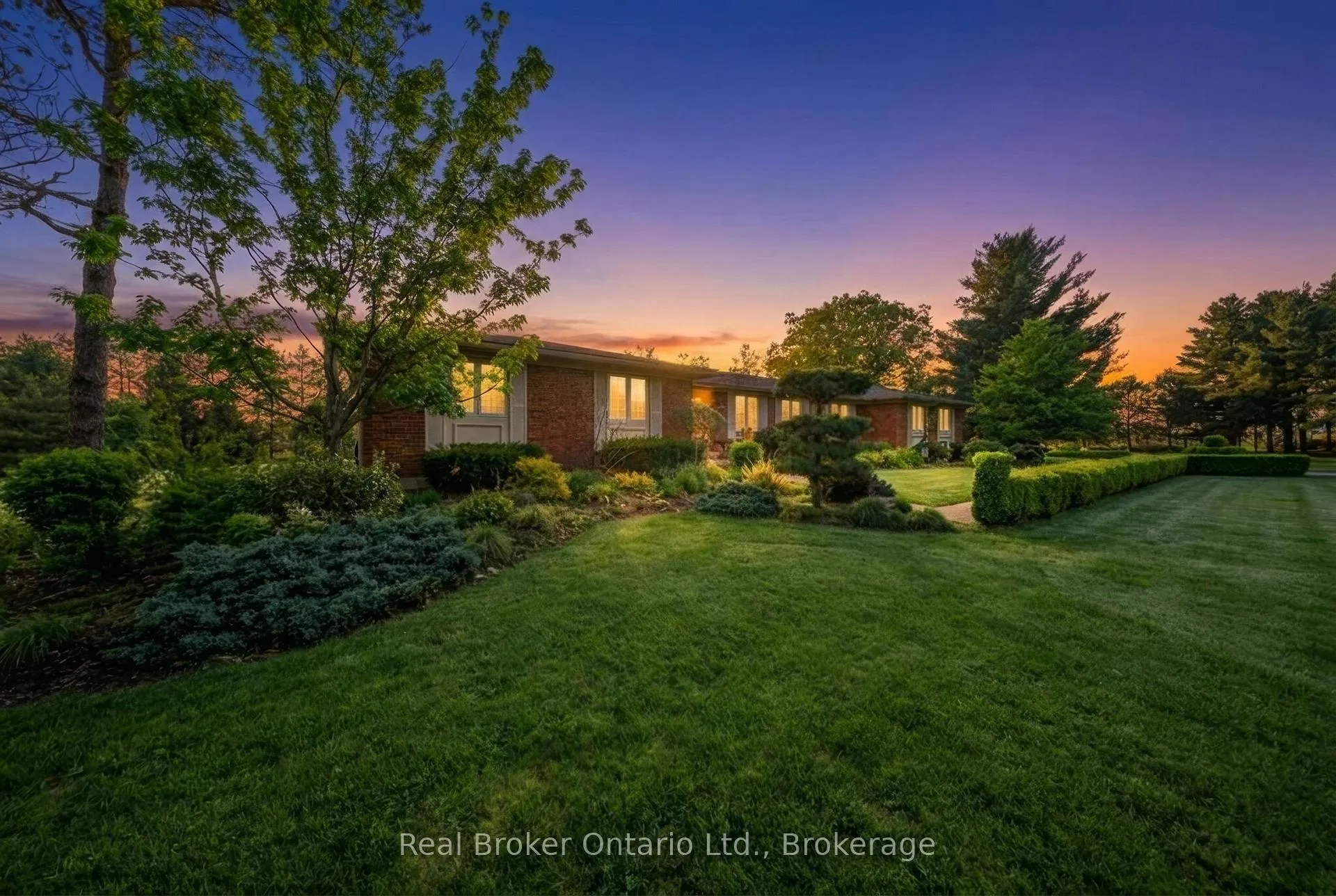 Photo 5 of 3 Meadowbrook Court, Brant, Brantford Twp — HOMEH