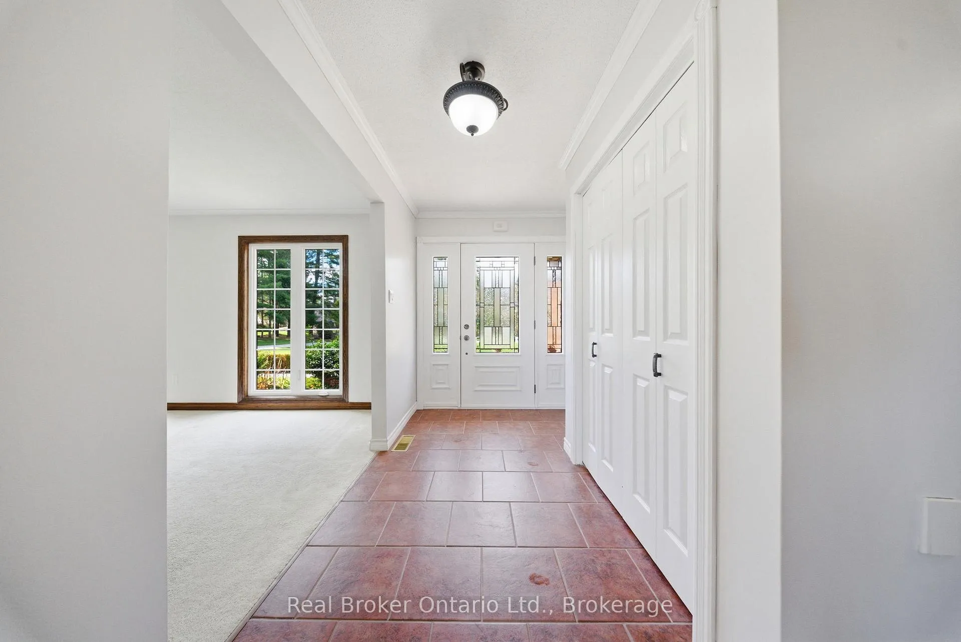 Photo 9 of 3 Meadowbrook Court, Brant, Brantford Twp — HOMEH