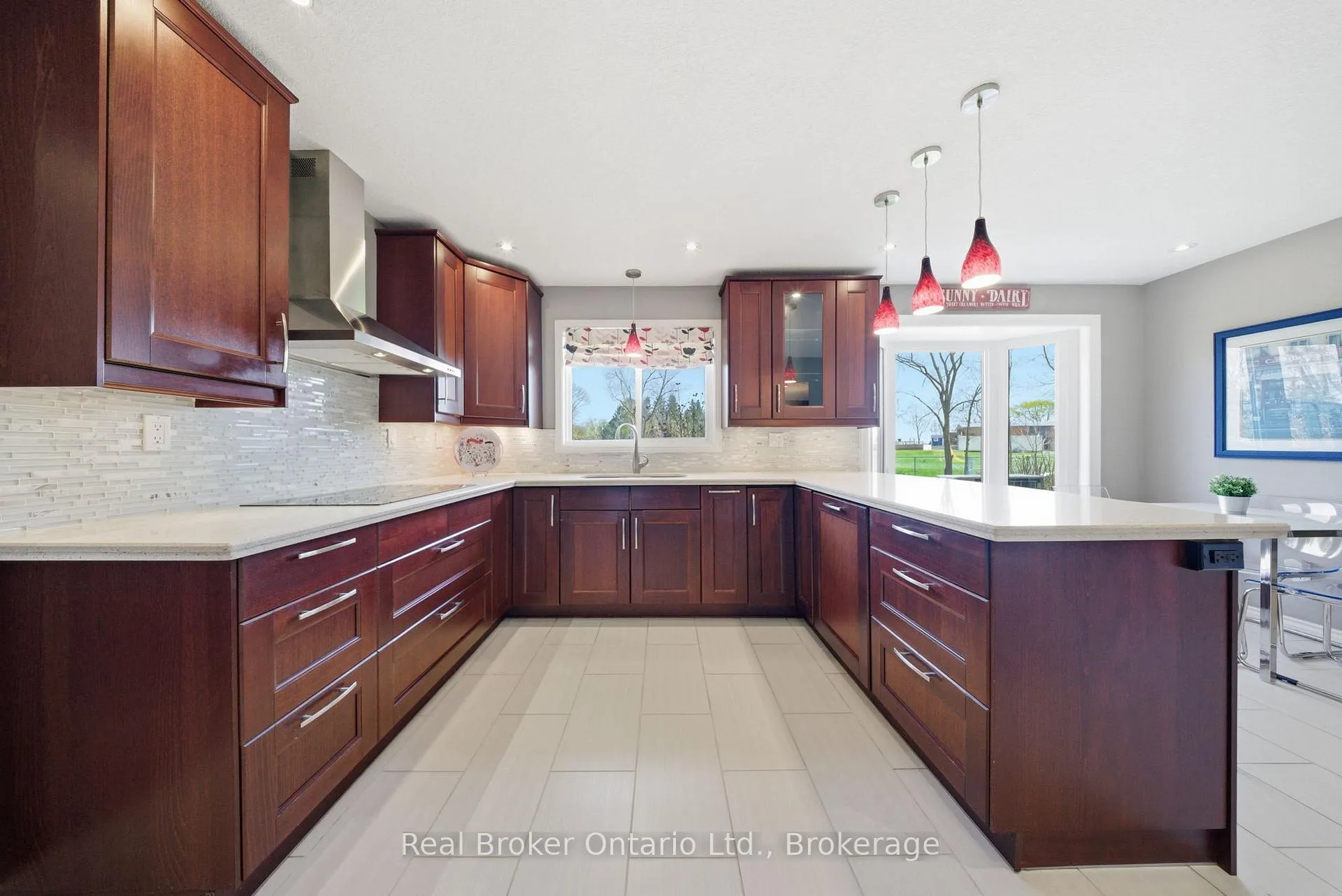 Photo 15 of 3 Meadowbrook Court, Brant, Brantford Twp — HOMEH