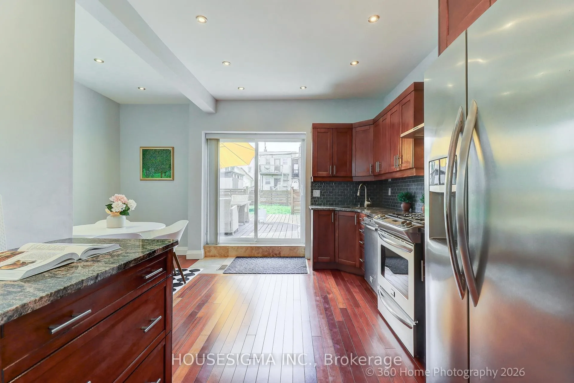 Photo 13 of 82 Redwood Avenue, Toronto, Greenwood-Coxwell — HOMEH